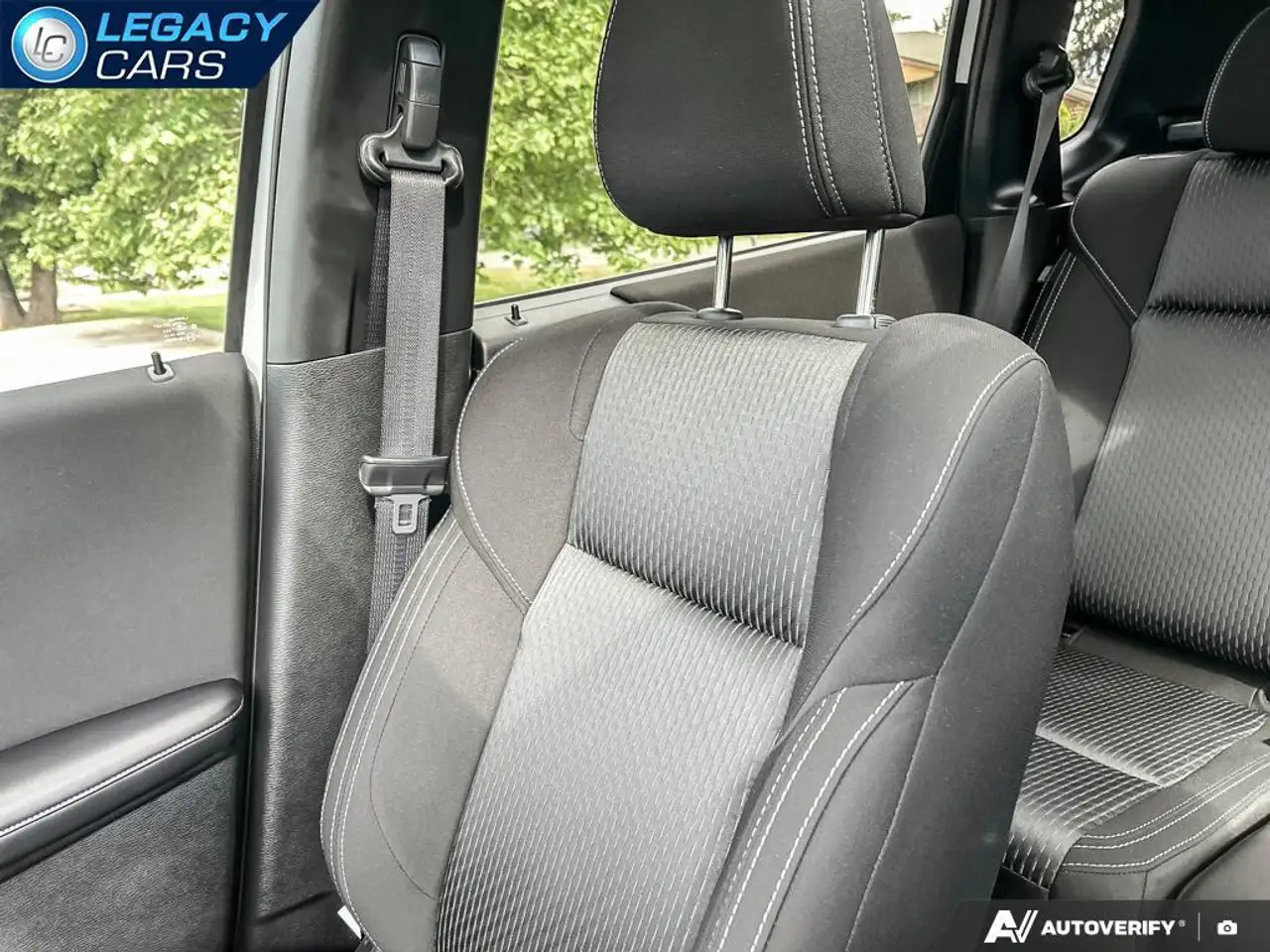 Mitsubishi Outlander снимка Mitsubishi Outlander