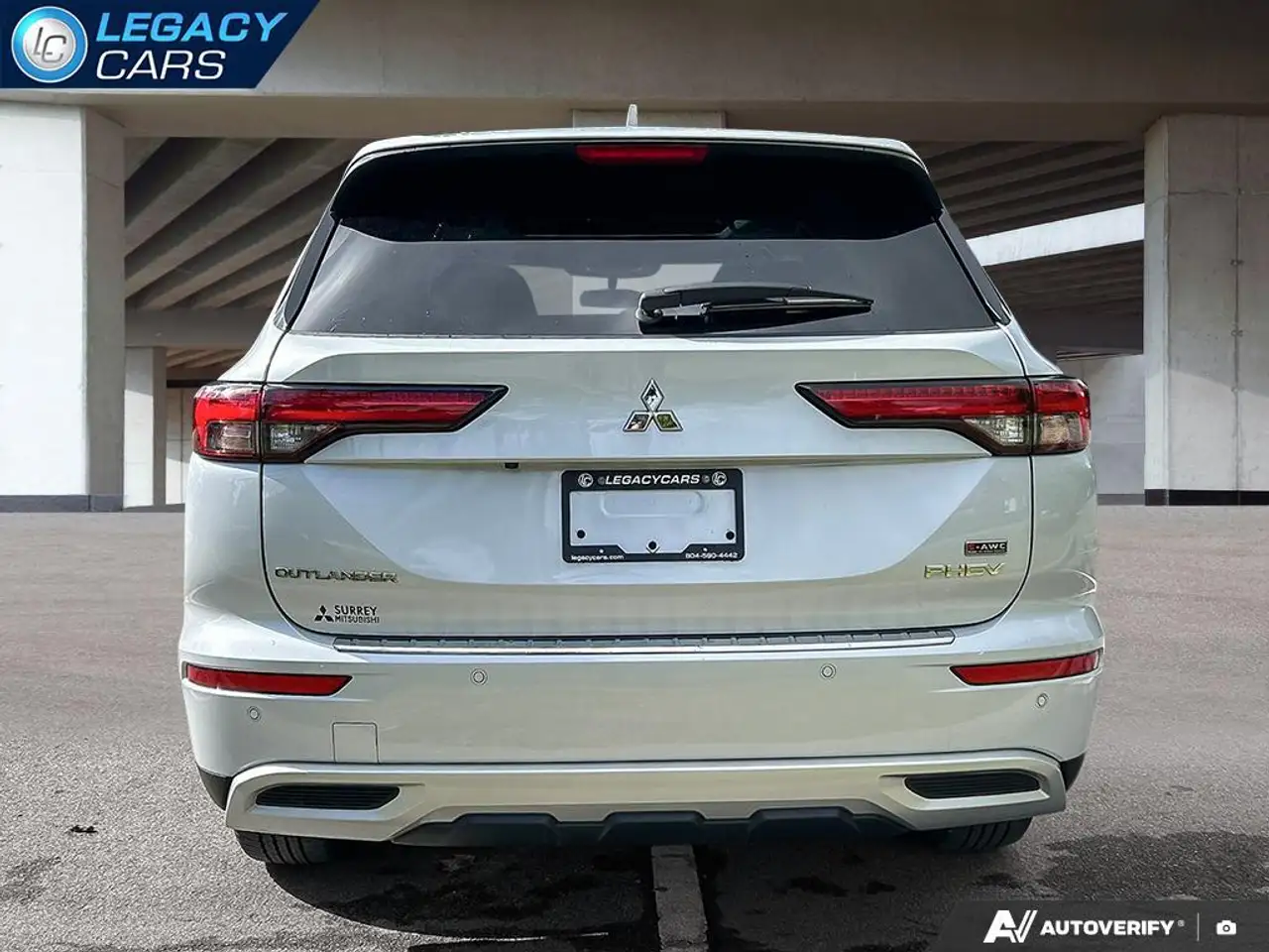 Mitsubishi Outlander снимка Mitsubishi Outlander