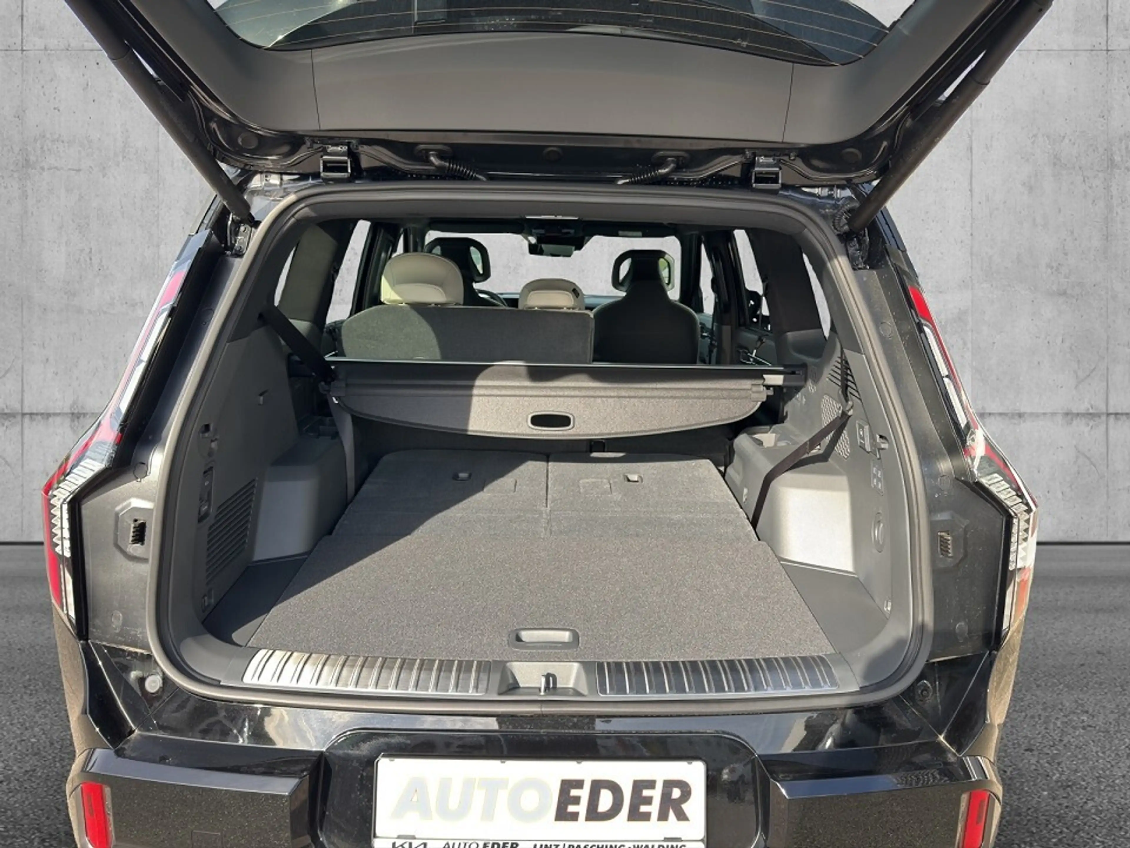 Kia EV9 AWD 99.8kWh GT-Line Aut. — photo 10