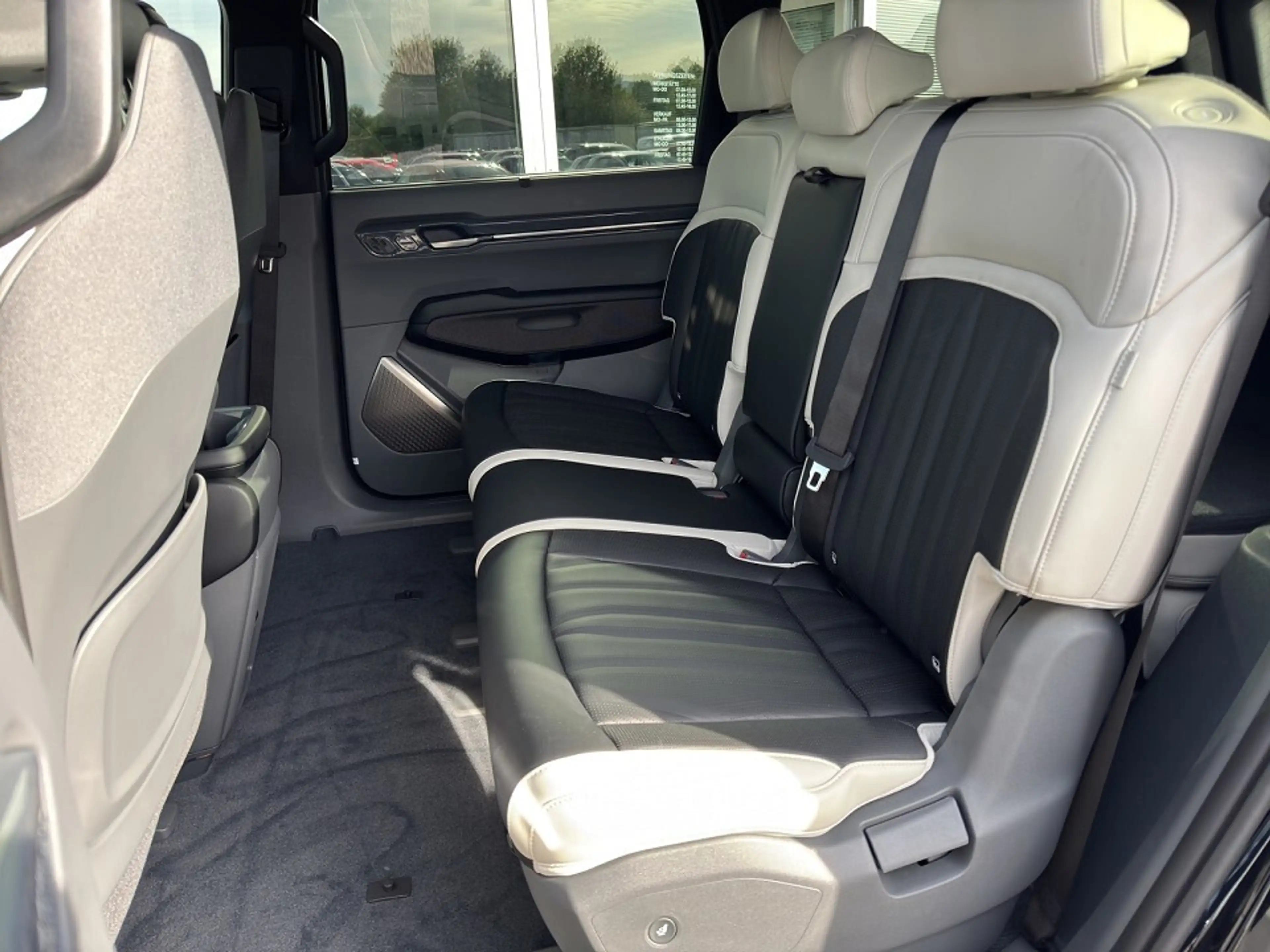 Kia EV9 AWD 99.8kWh GT-Line Aut. — photo 9