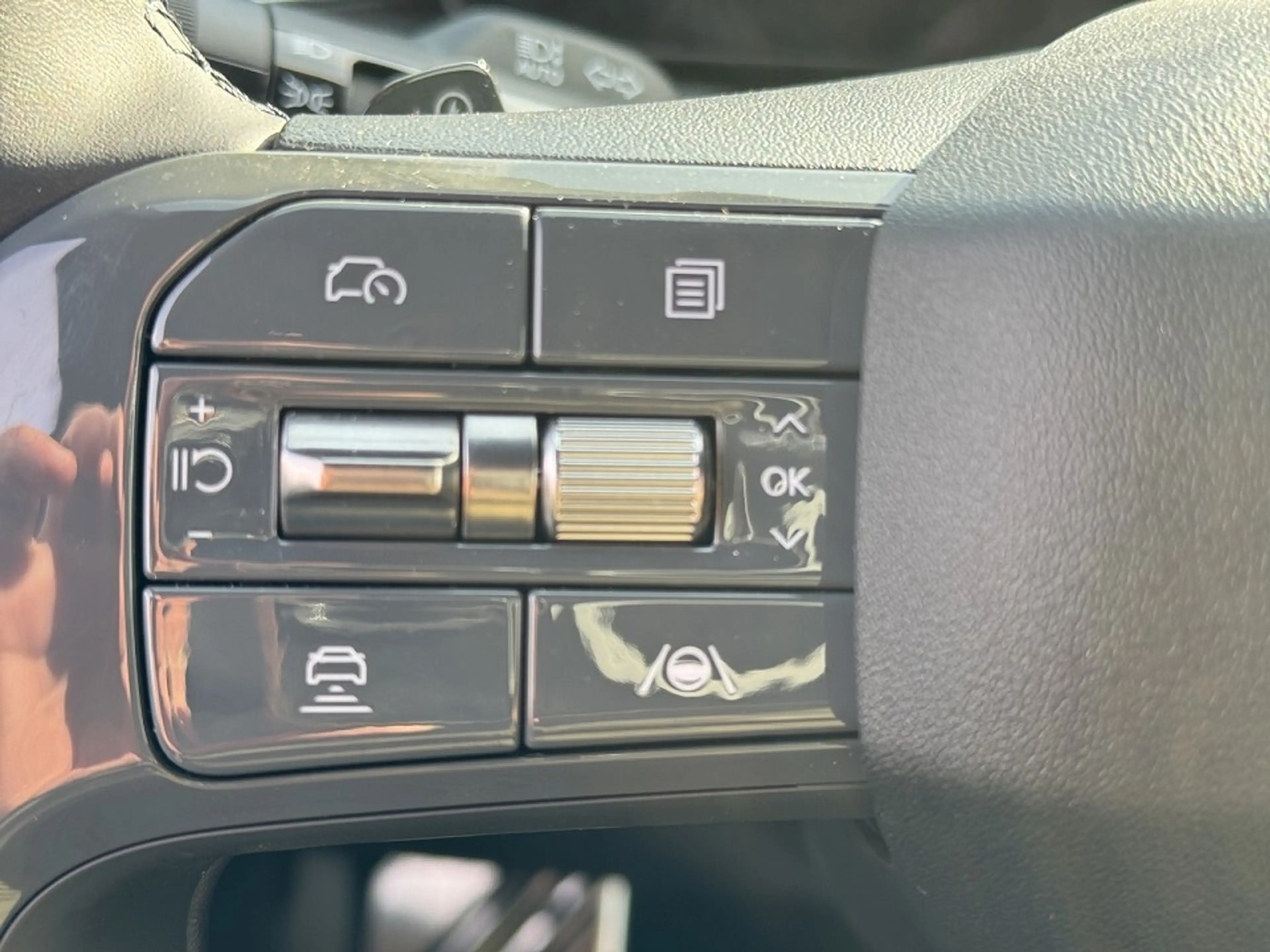 Kia EV9 AWD 99.8kWh GT-Line Aut. — photo 12