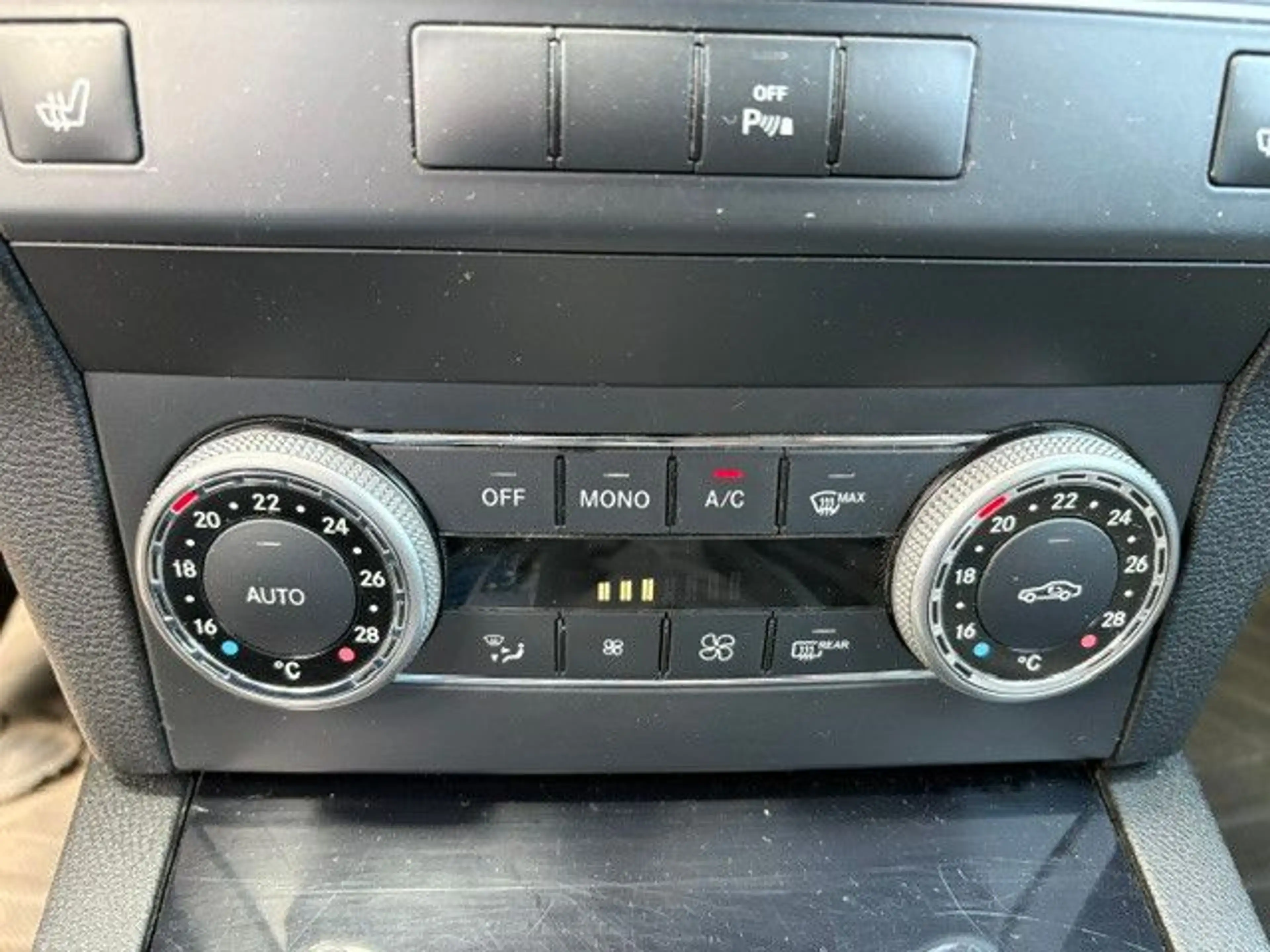 Mercedes-Benz GLK 220 CDi 4Matic AUTOMATIC Sport SHZ AHK — photo 13