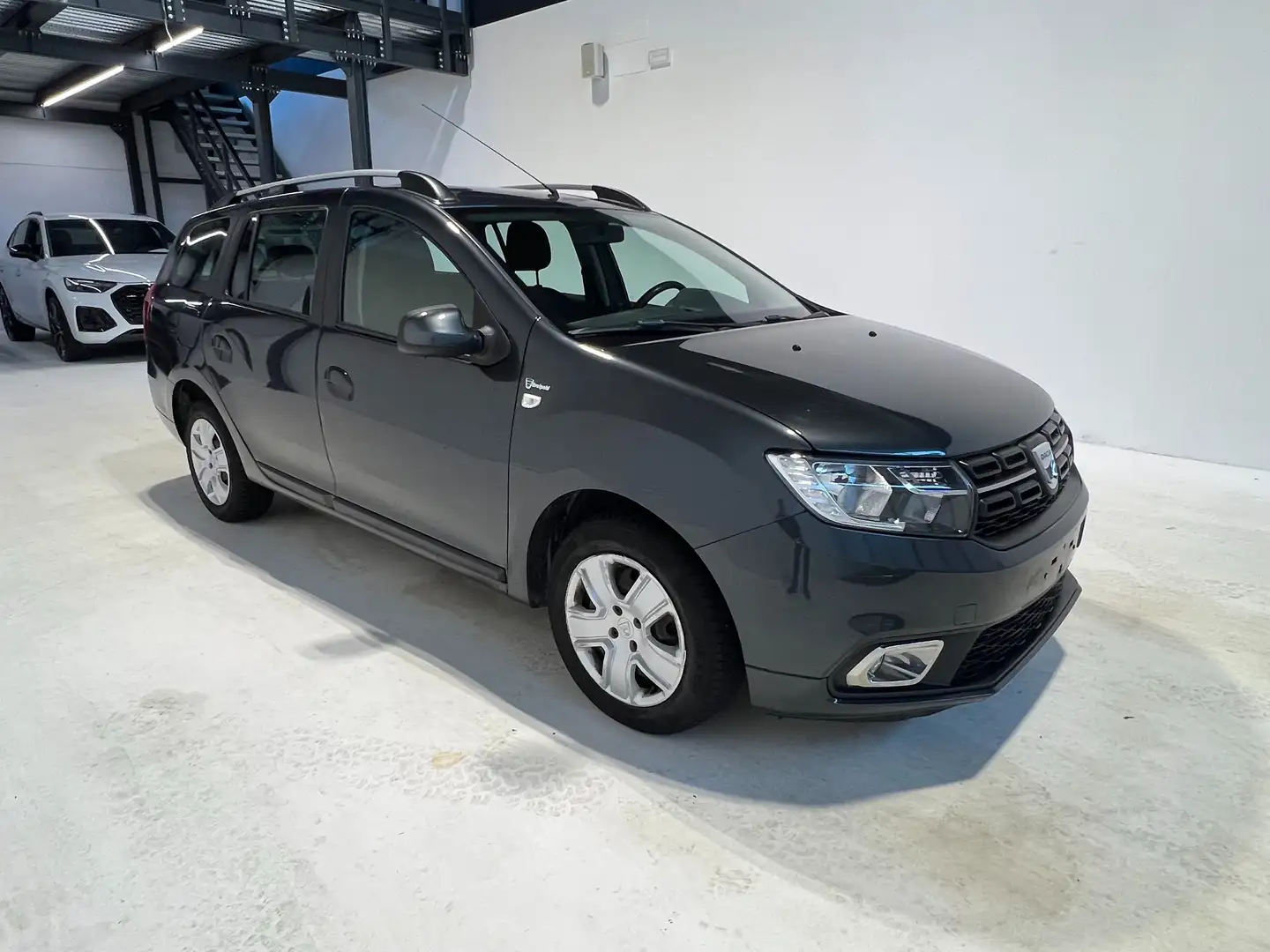 Dacia Logan Logan II 2017 MCV MCV 0.9 tce Laureate s Schwarz - 1