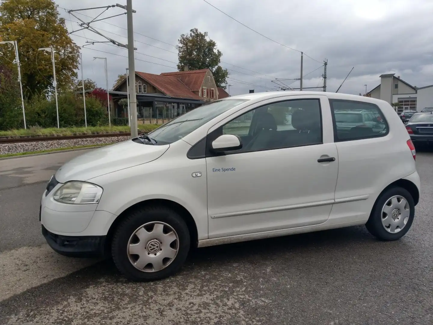 Volkswagen Fox 1,2 Klimaanlage Radio ISOFIX Weiß - 2