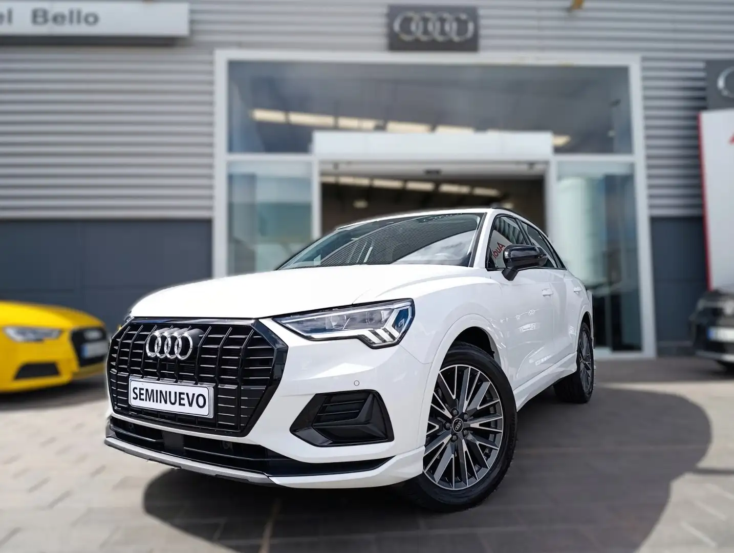 Audi Q3 35 TFSI Black line S tronic Blanco - 2