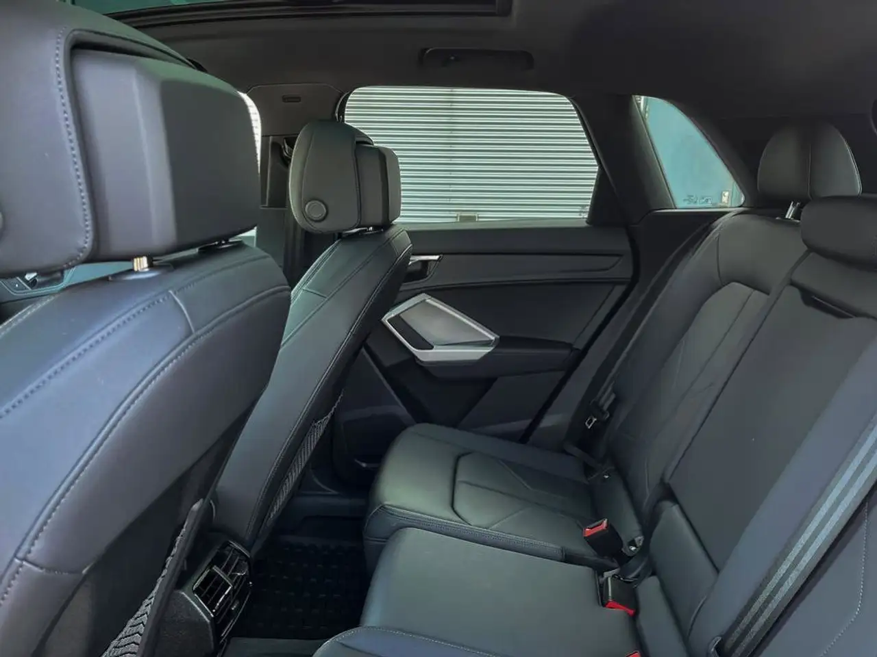 Audi Q3 снимка Audi Q3