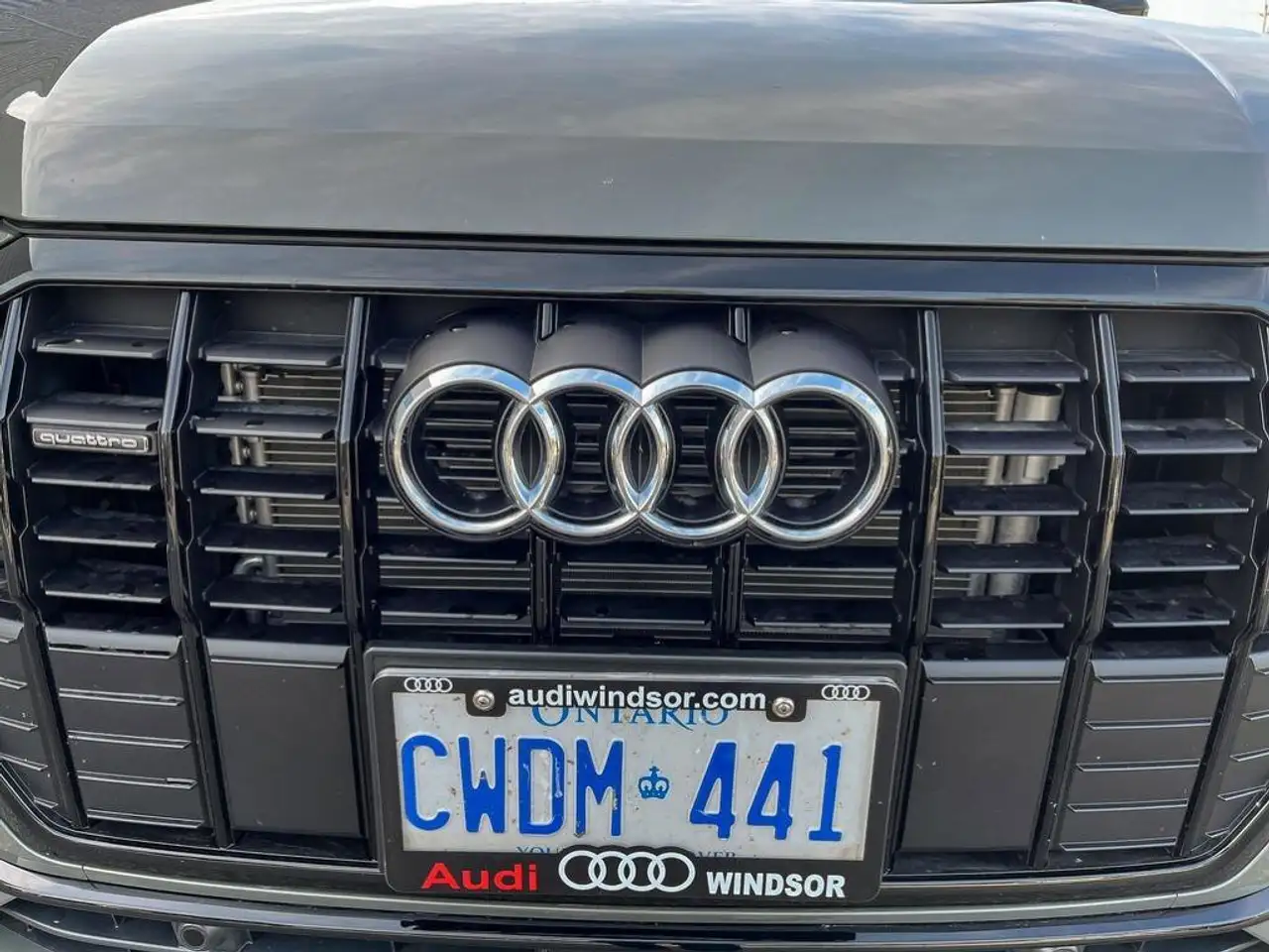 Audi Q3 снимка Audi Q3