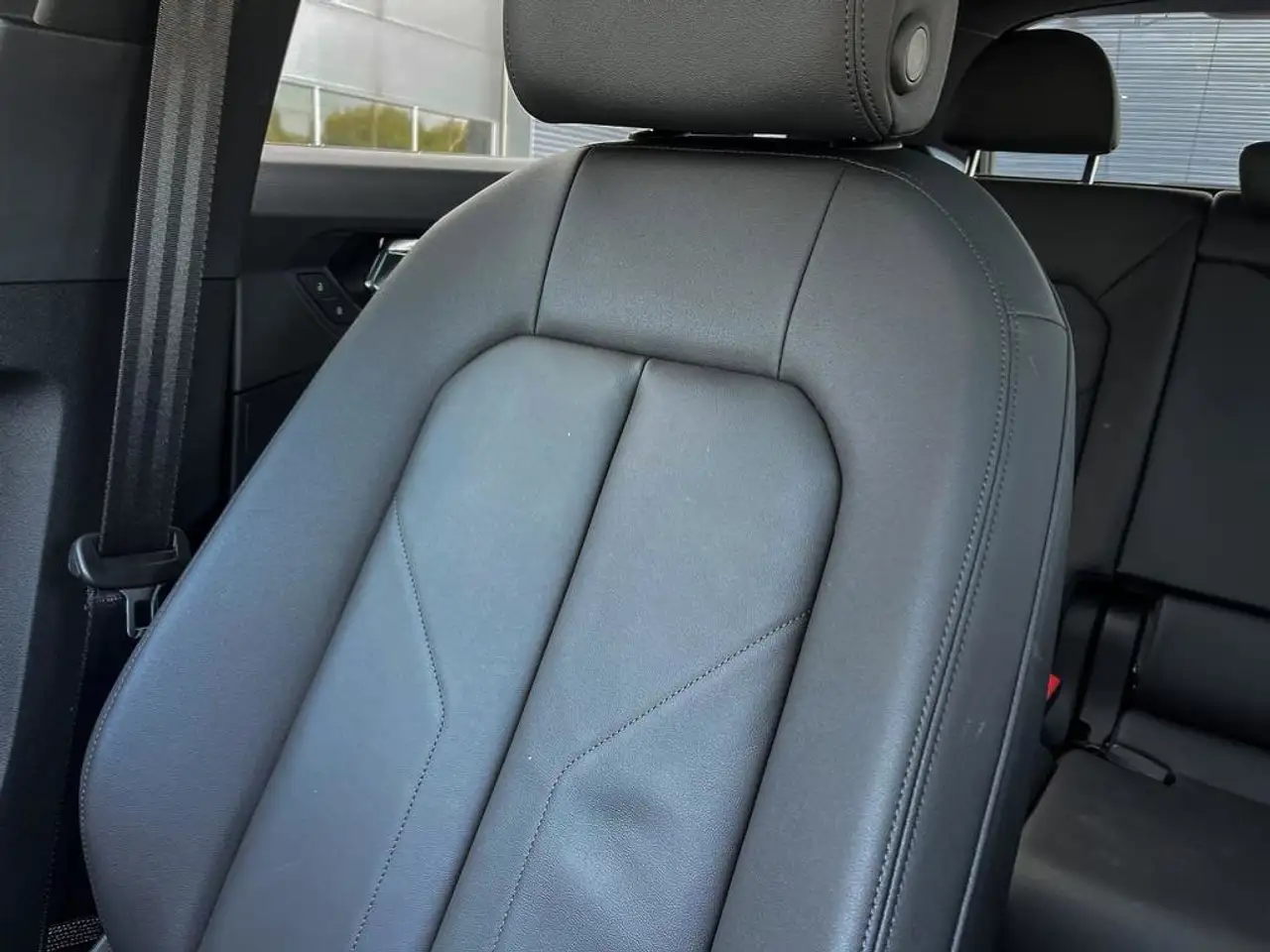 Audi Q3 снимка Audi Q3