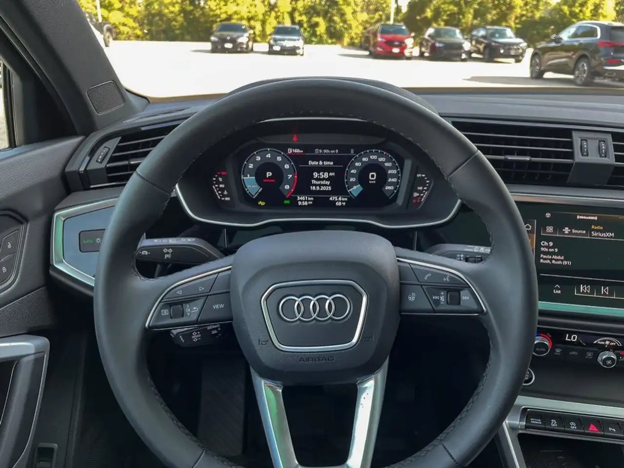 Audi Q3 снимка Audi Q3