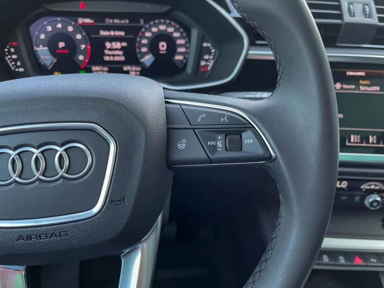 Audi Q3 снимка Audi Q3