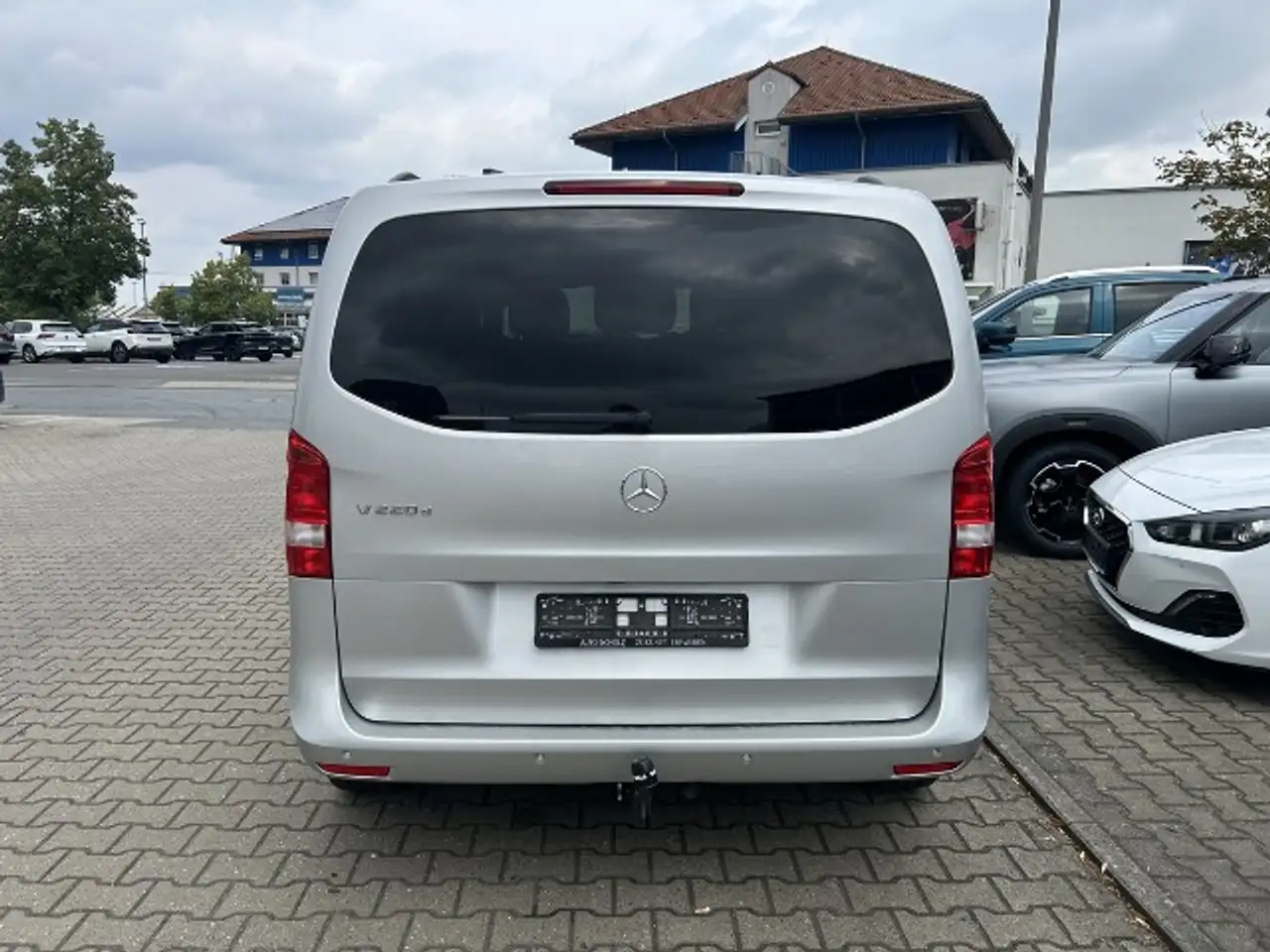 Mercedes-Benz V 220 CDI kompakt Edition — photo 4