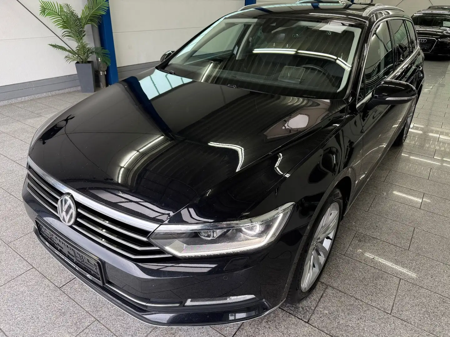 Volkswagen Passat Variant Passat 2.0 TDI*HIGHLIN*AUTO*HUD*LED*RFK*VIRT*ACC Schwarz - 2