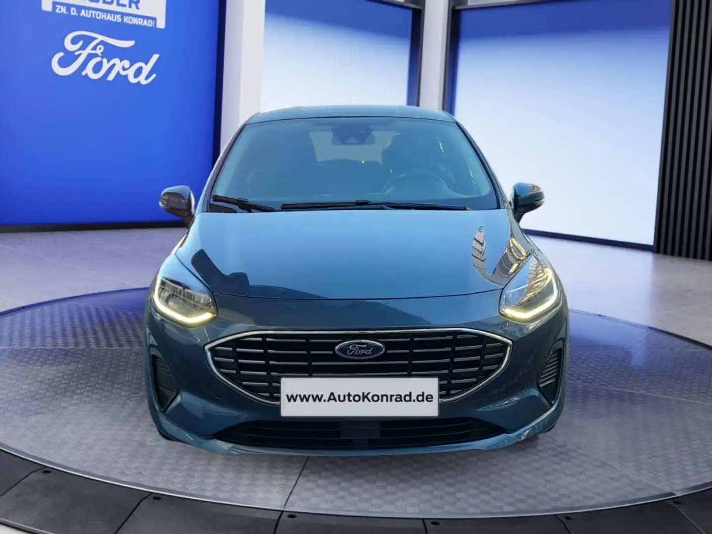 Ford Fiesta Fiesta 1.0 Aut. TITANIUM *AHK*ACC*LED*KomfPk* Bleu - 2