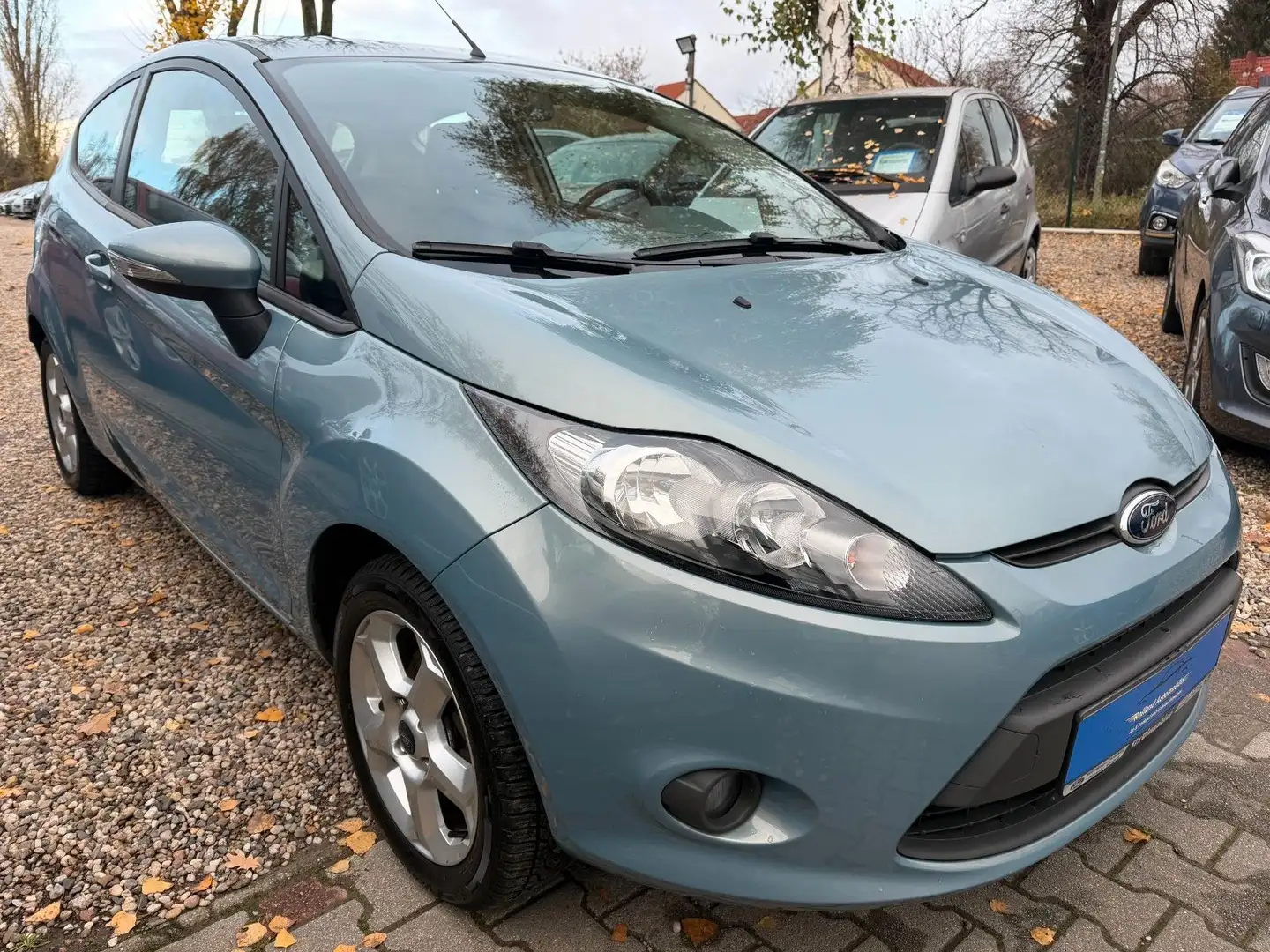 Ford Fiesta Trend*1.HD*Klima*84.TKM*TÜV NEU Grau - 2