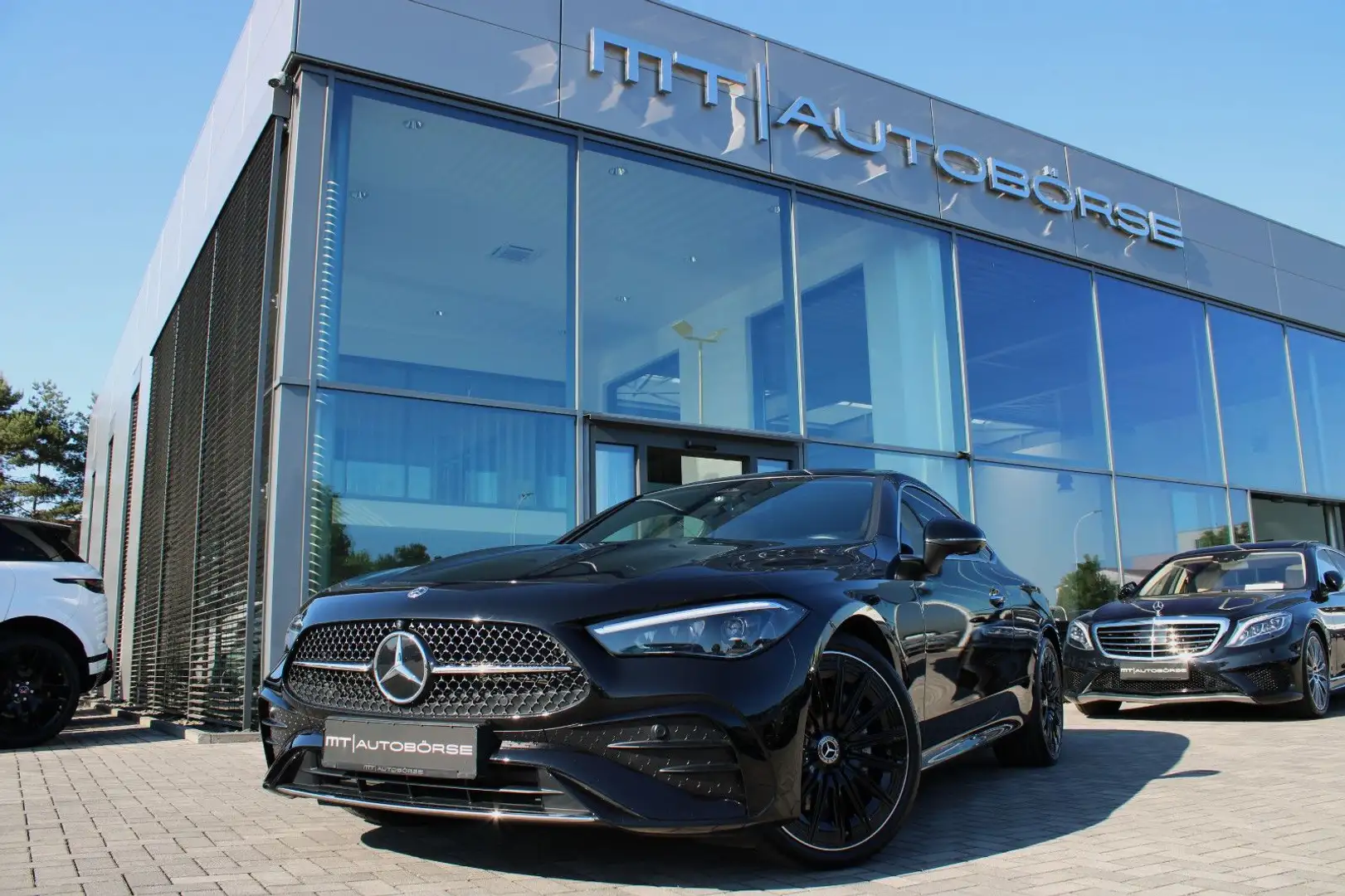 Mercedes-Benz CLE 200 COUPE *AMG* ADVANCED PLUS/PANO/360°/20" Noir - 1
