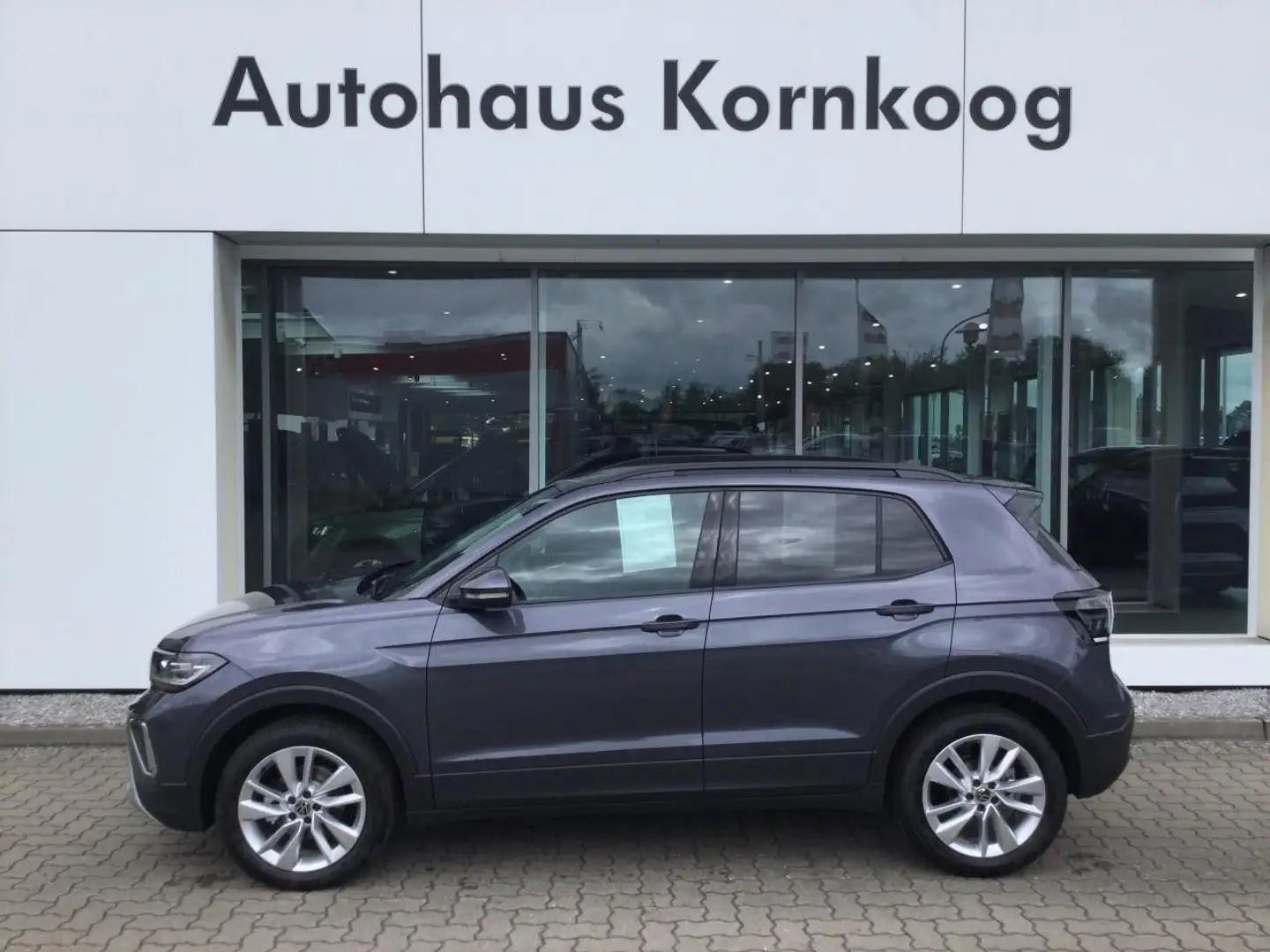 Volkswagen T-Cross 1.0 TSI DSG Life LED APP ACC AHK Bluetooth Grau - 1