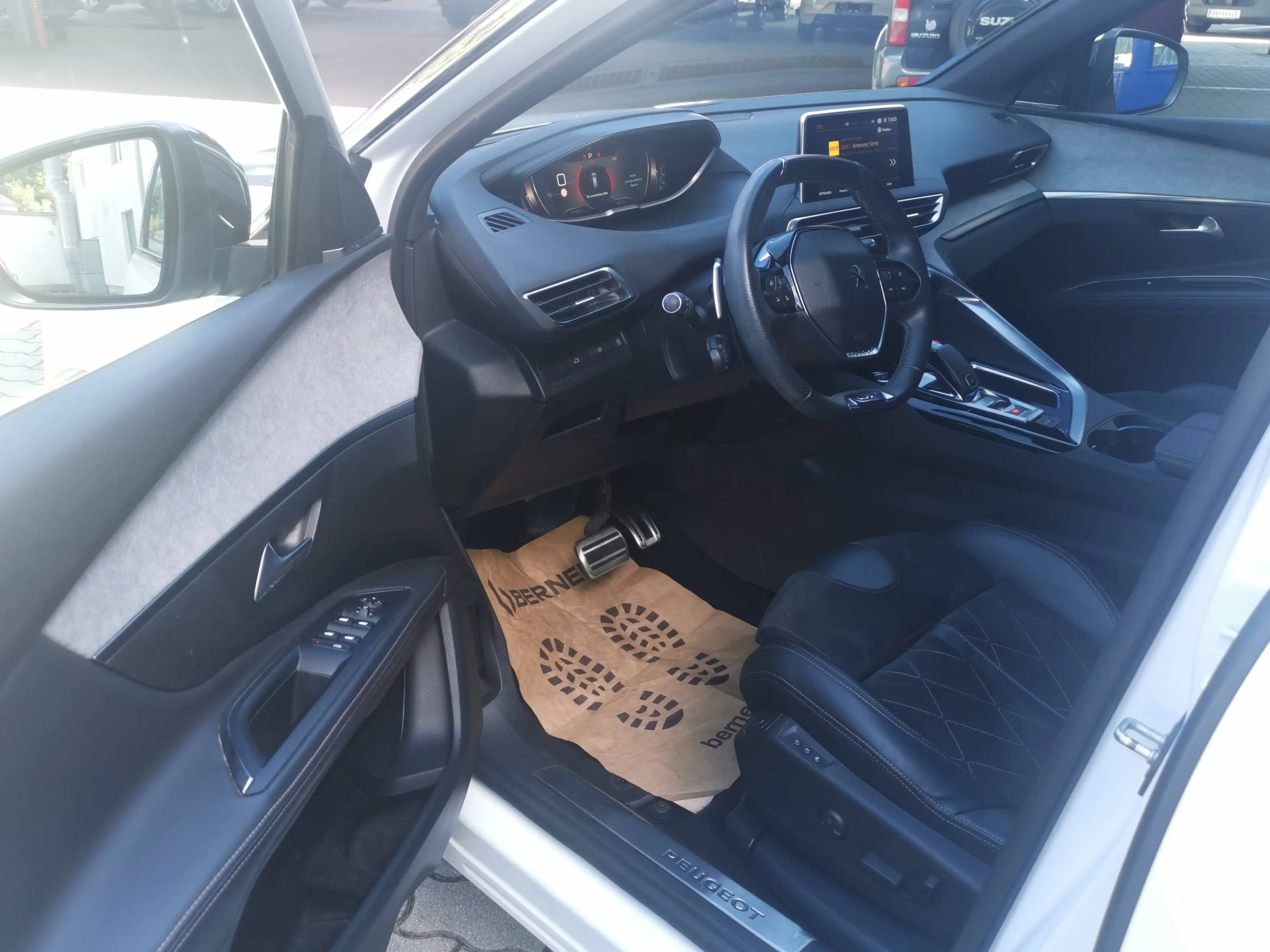 Peugeot 5008 5008 2,0BlueHDI 180 GT EAT6 — photo 6