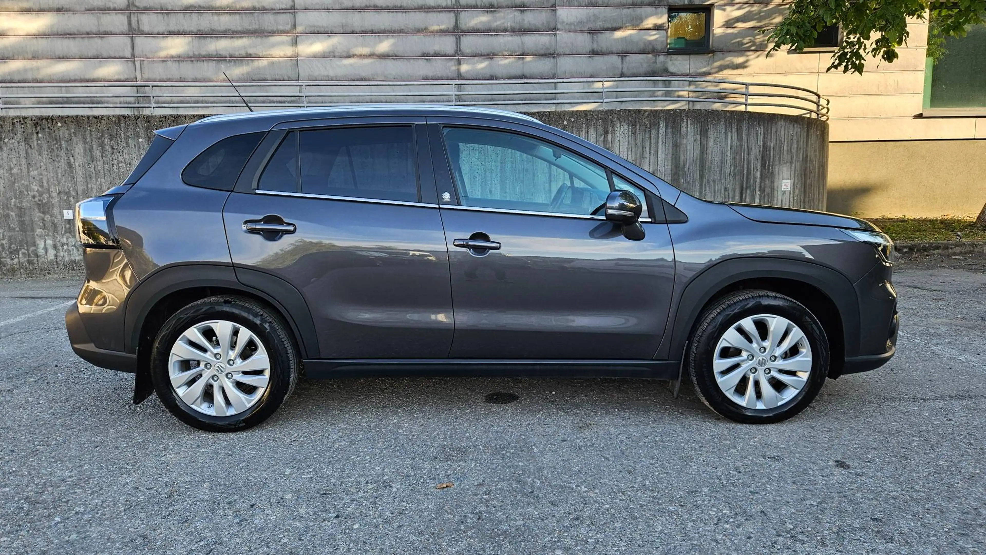 Suzuki SX4 S-Cross SX4 S-Cross 1,5 DITC Hybrid shine Aut. 4x4 + AHK — photo 3
