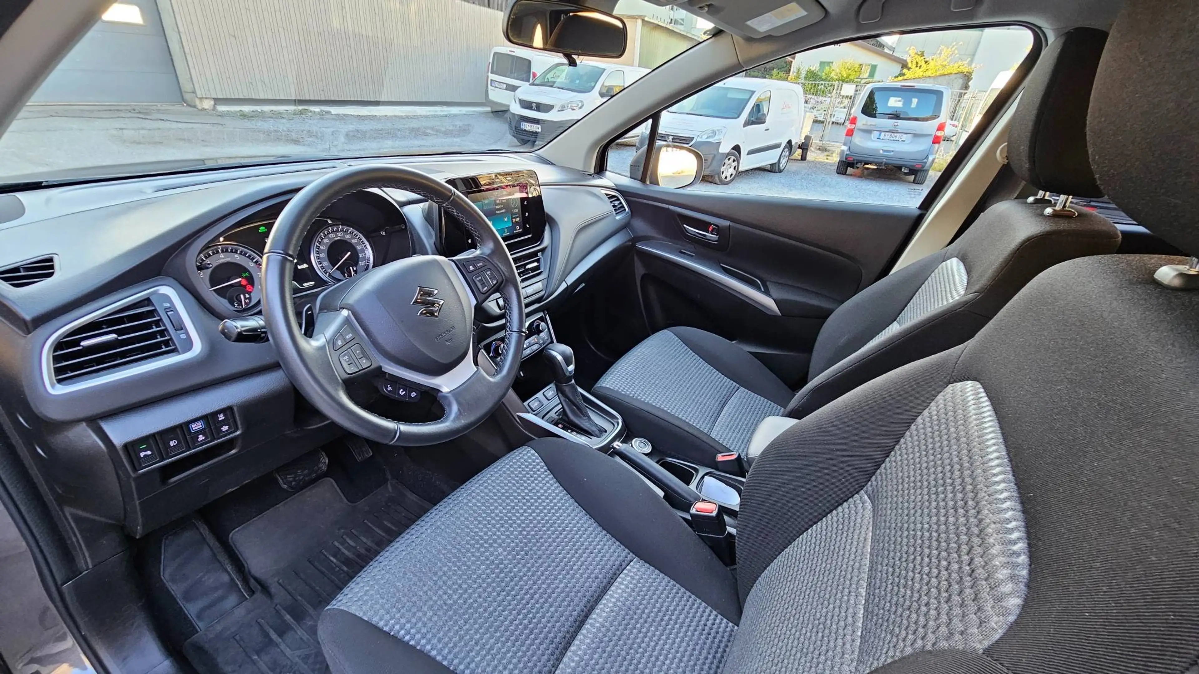 Suzuki SX4 S-Cross SX4 S-Cross 1,5 DITC Hybrid shine Aut. 4x4 + AHK — photo 10