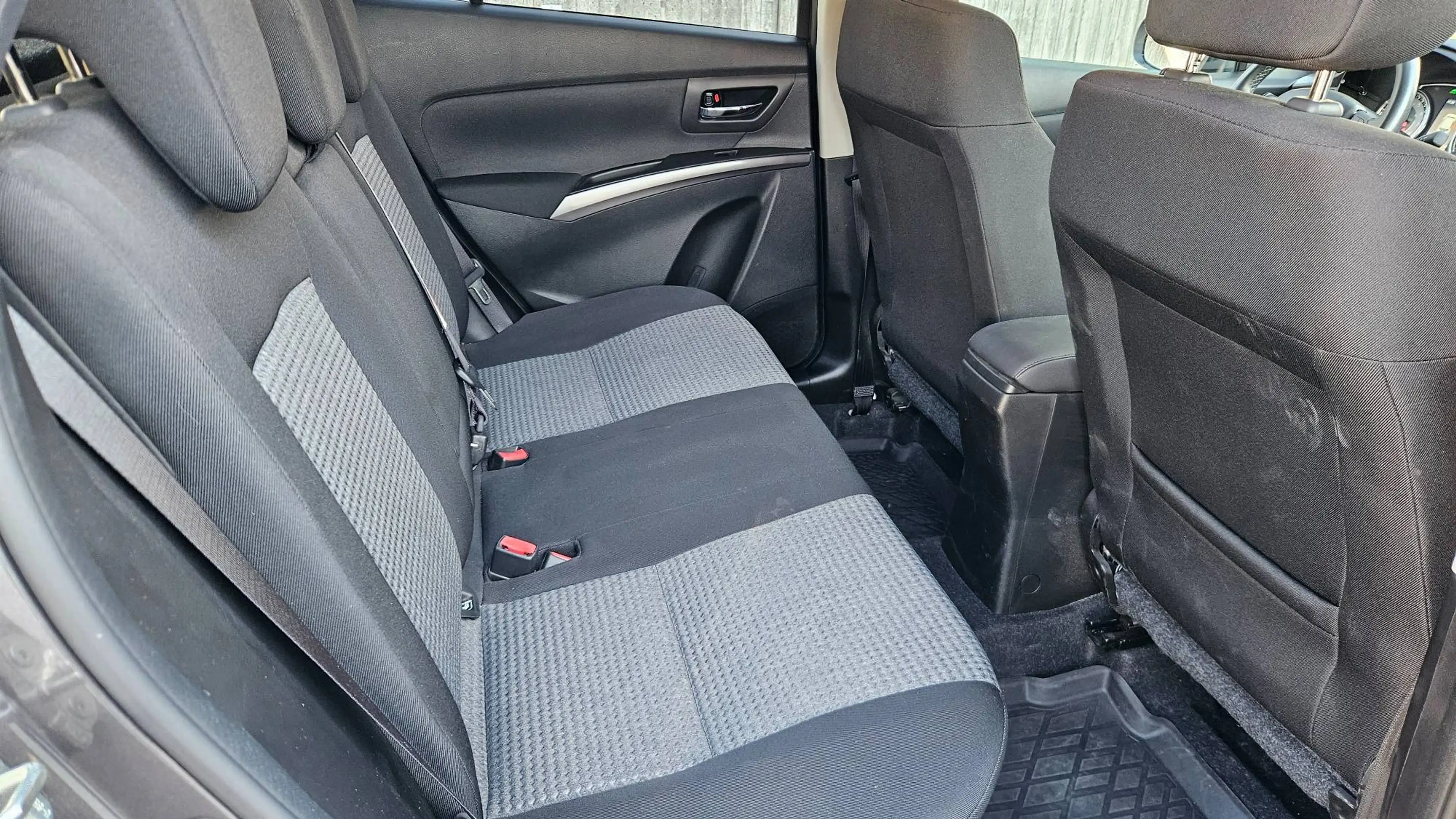 Suzuki SX4 S-Cross SX4 S-Cross 1,5 DITC Hybrid shine Aut. 4x4 + AHK — photo 11