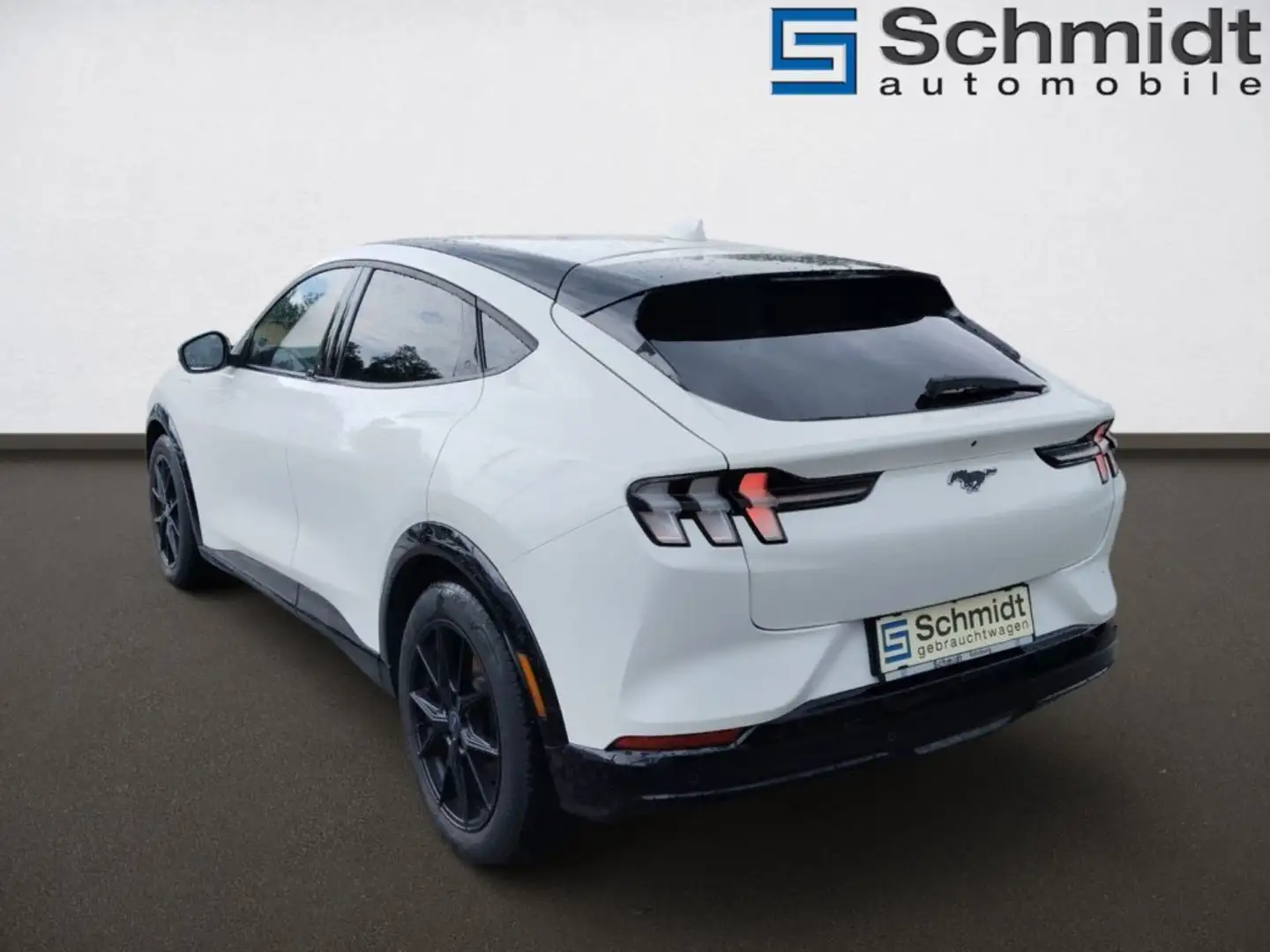 Ford Mustang Mach-E 88kWh AWD Elektro Standard Range Alb - 2