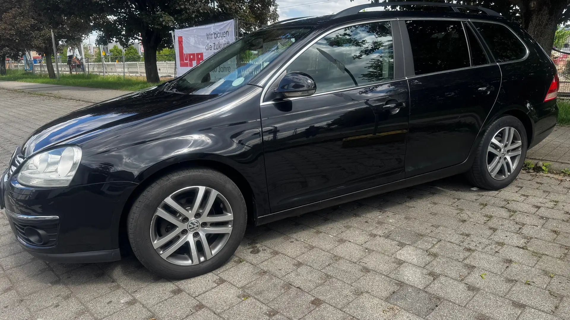 Volkswagen Golf Variant 1.9 TDI Comfortline Černá - 1