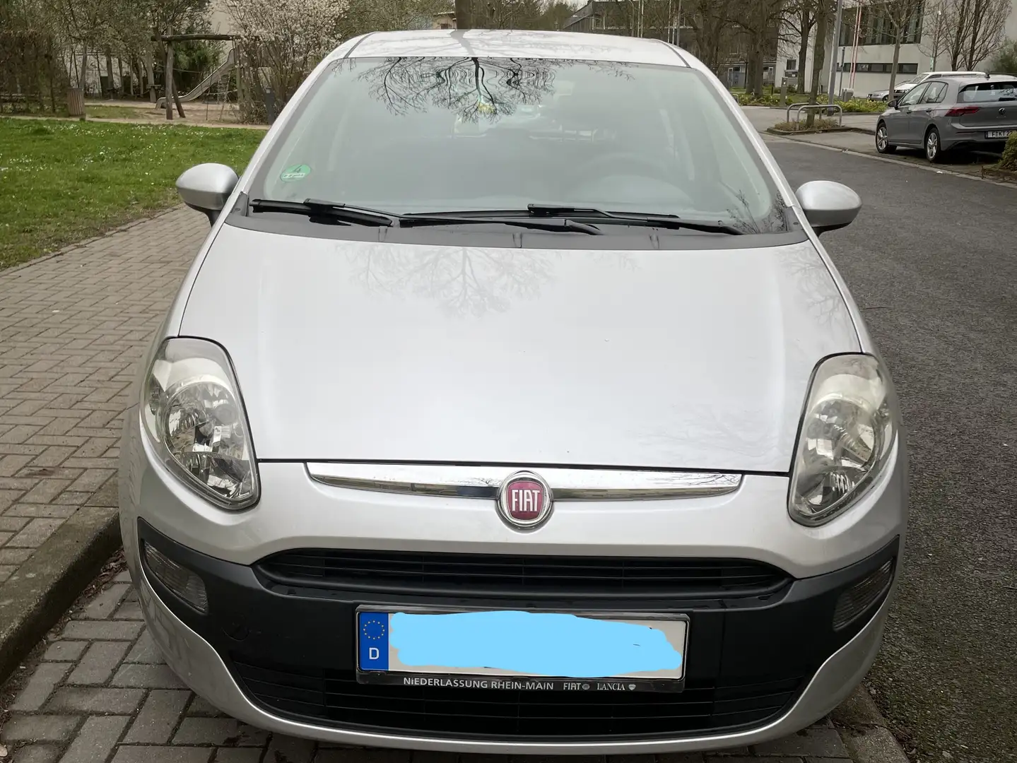 Fiat Punto Evo 1.4 8V Dualogic Dynamic Start Stříbrná - 1