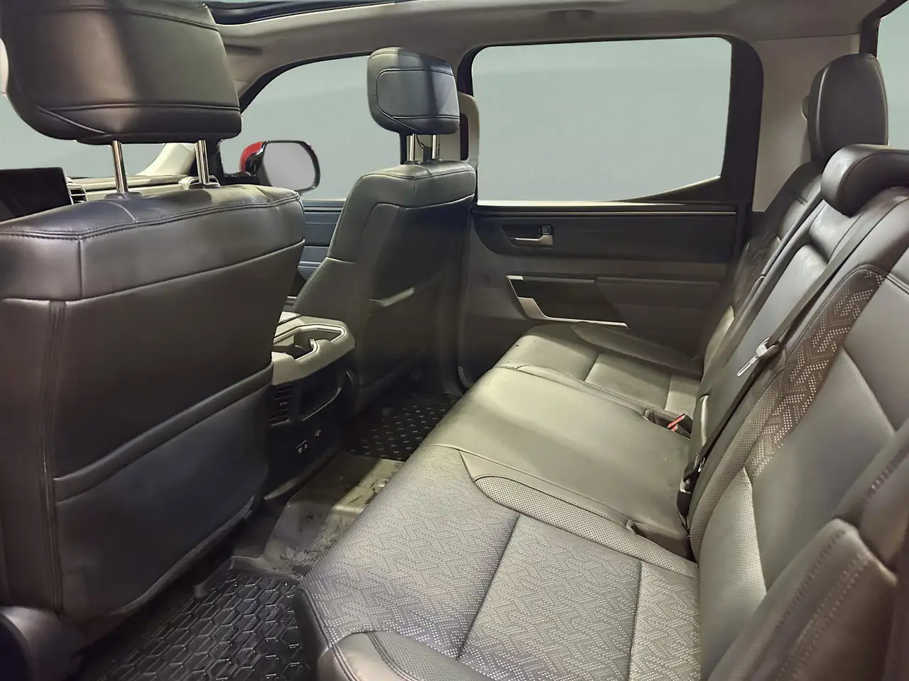 Toyota Tundra снимка Toyota Tundra
