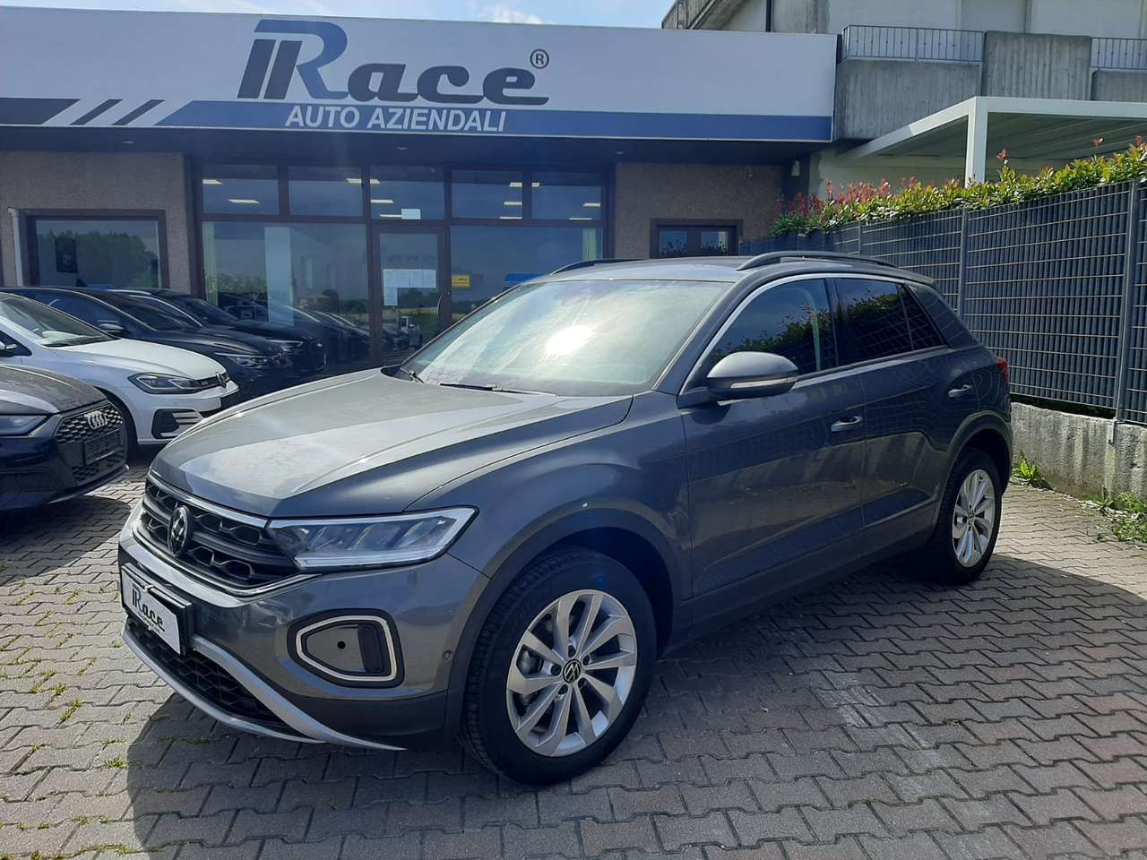 Volkswagen T-Roc NEW MODEL VARI COLORI E ALLESTIMENTI