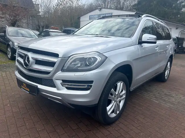 Mercedes-Benz GL 350 d BlueTec 4Matic*Pano*ILS*Harman*AHK*4xSHZ