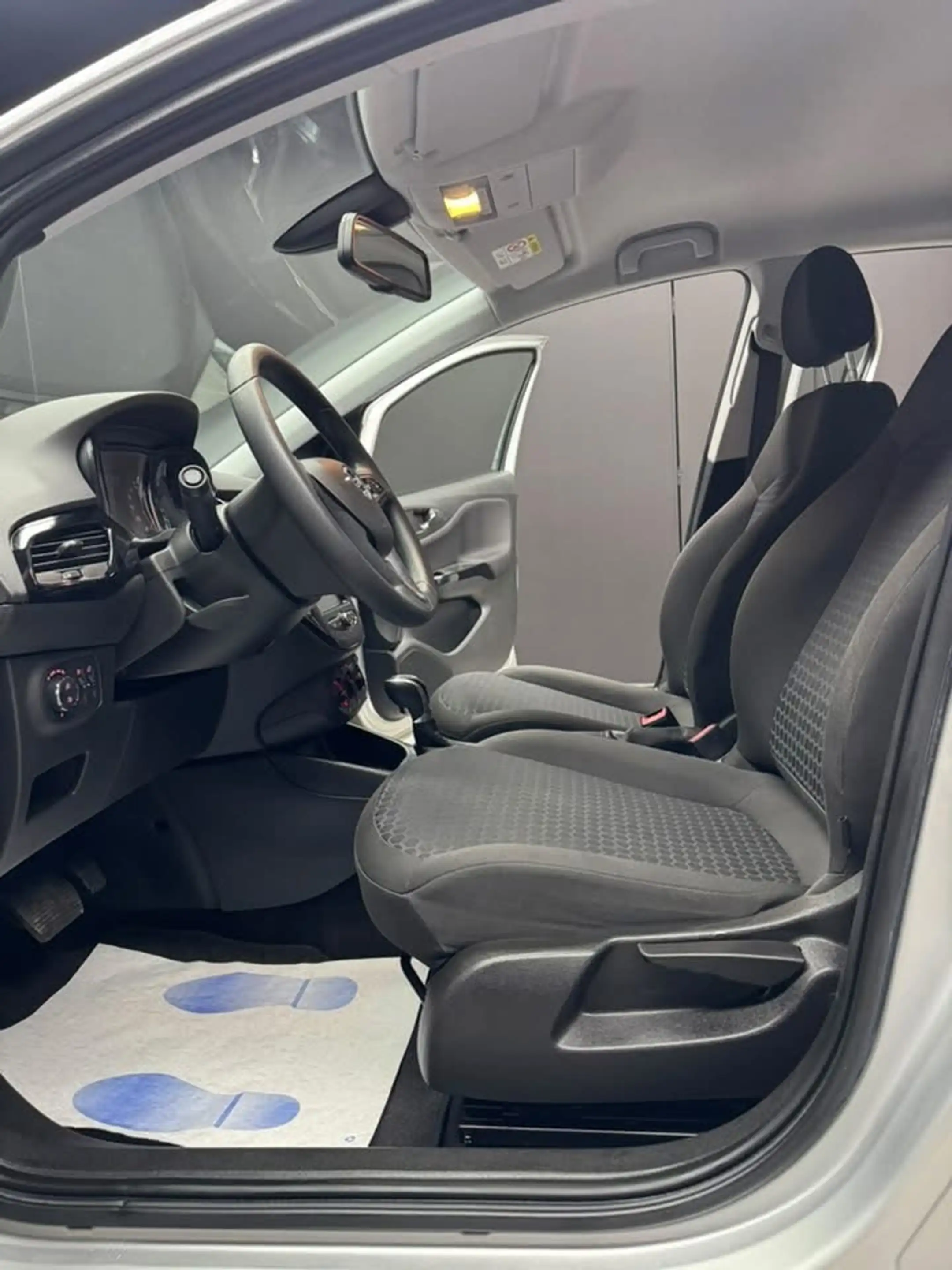 Opel Corsa Corsa 1.4i **12 mois de garantie** — photo 7