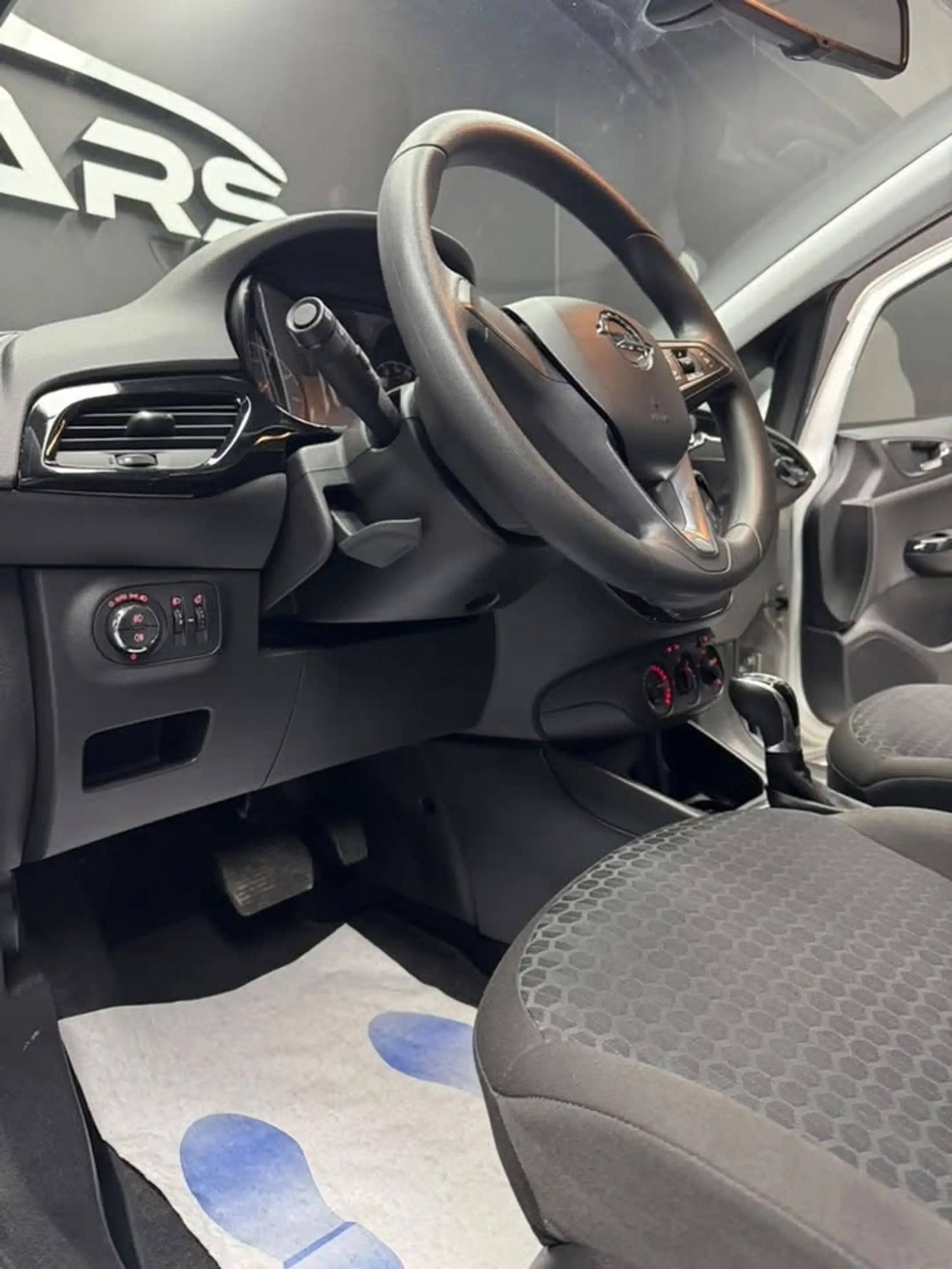 Opel Corsa Corsa 1.4i **12 mois de garantie** — photo 8