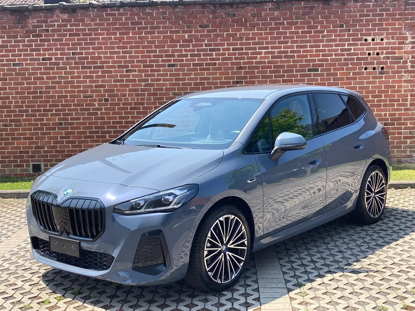 BMW 225 e xDrive Active Tourer Hybrid M-Sportpack (180 kW) Gris - 2