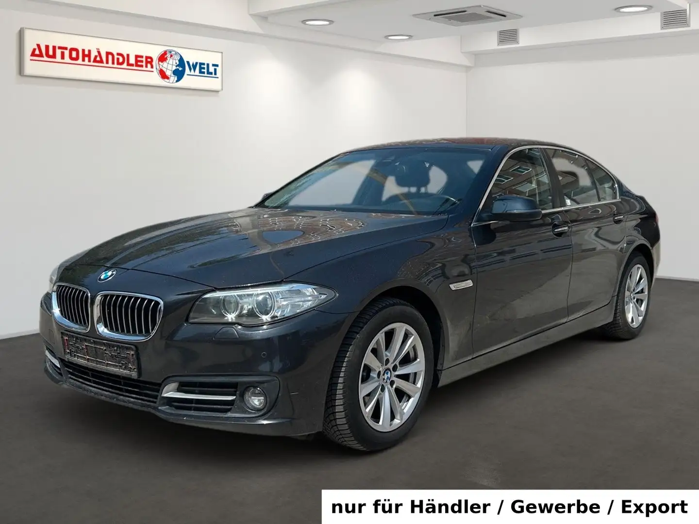 BMW 520 520d xDrive Automatik Xenon Navi SHZ PDC AHK Grau - 1