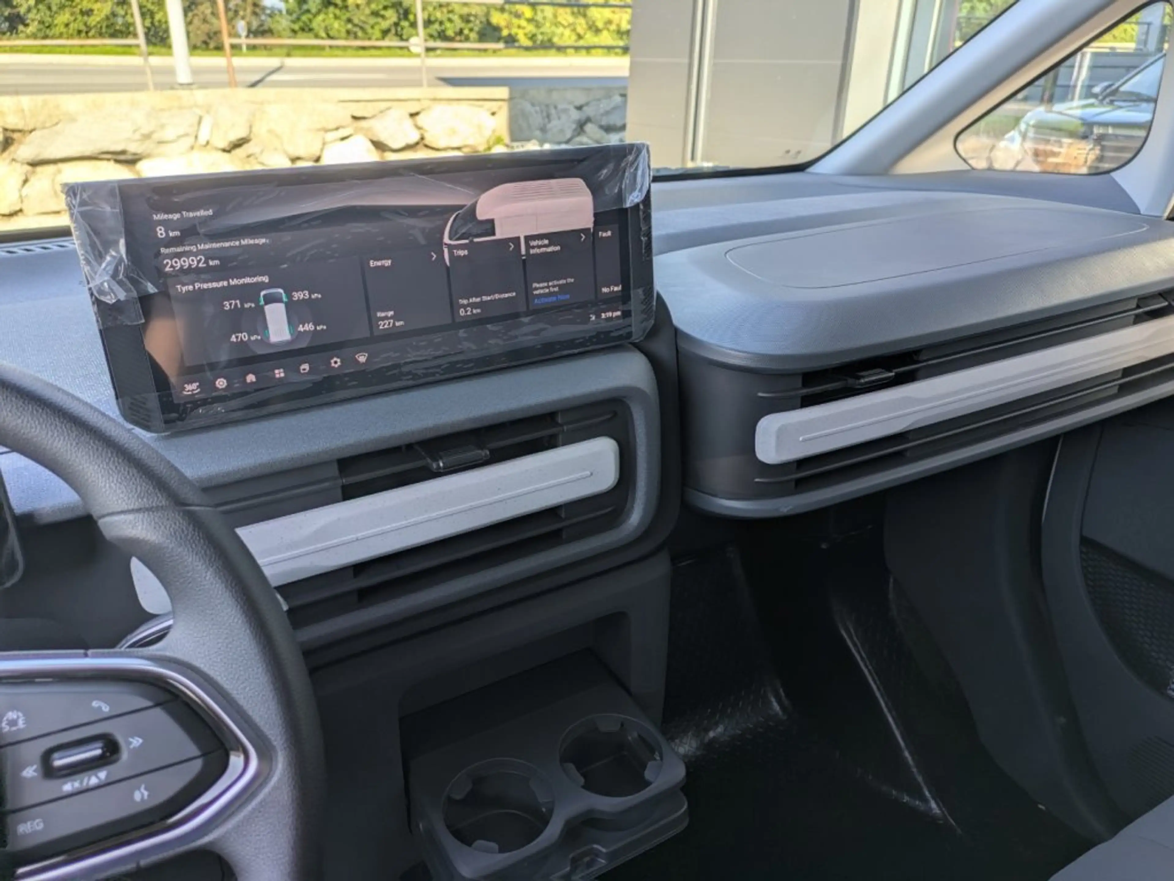 Maxus eDeliver 5 L1H1 64kWh double sliding — photo 10