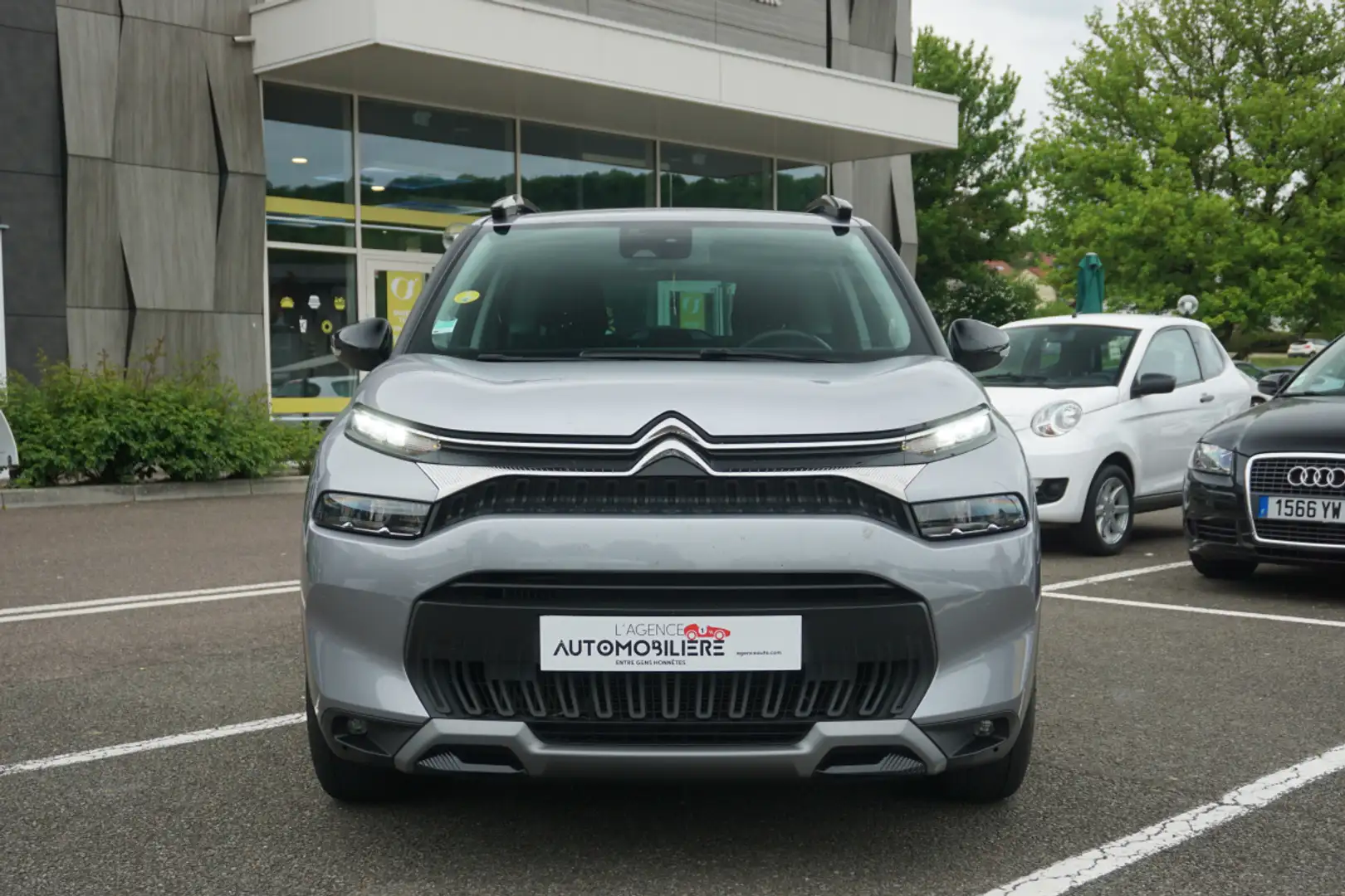 Citroen C3 Aircross 1.5 BlueHDi 110ch Feel Pack Attelage Silber - 2