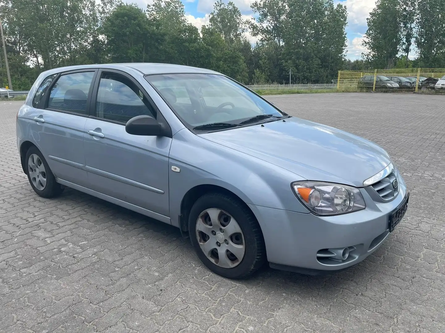 Kia Cerato 1.6 LX Lim. Klima Blau - 2