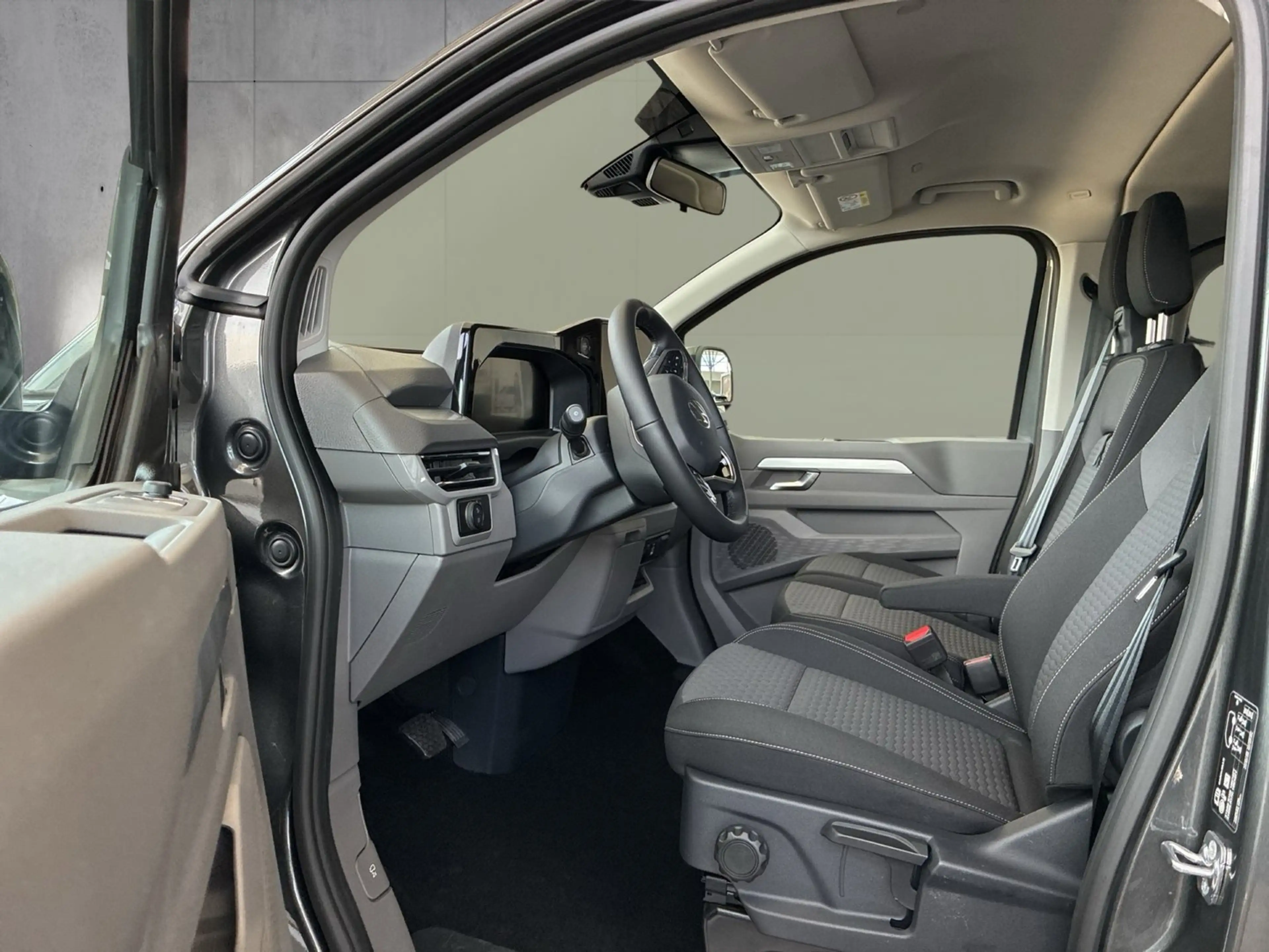 Volkswagen T7 Caravelle VW T7 Caravelle Life LR TDI 4MOTION — photo 8