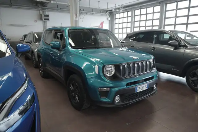 Jeep Renegade view 5