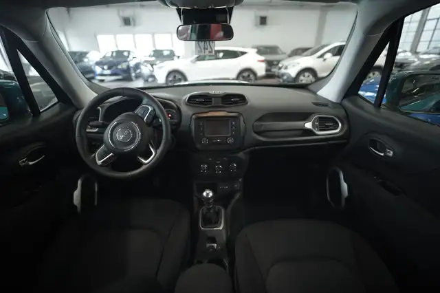 Jeep Renegade view 11