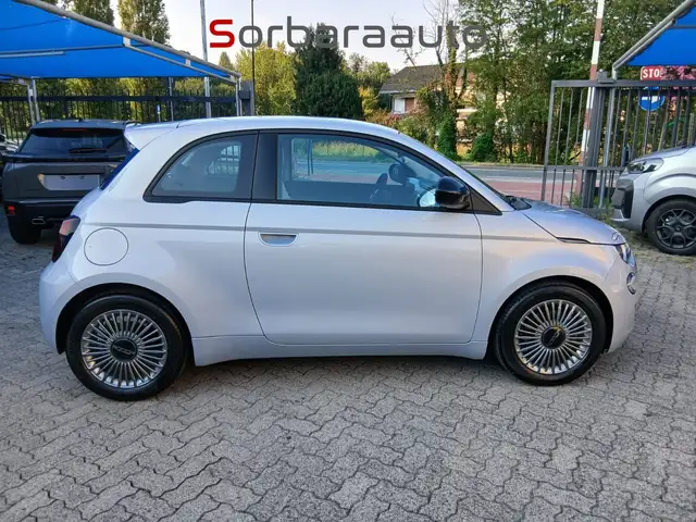 Fiat 500 view 6