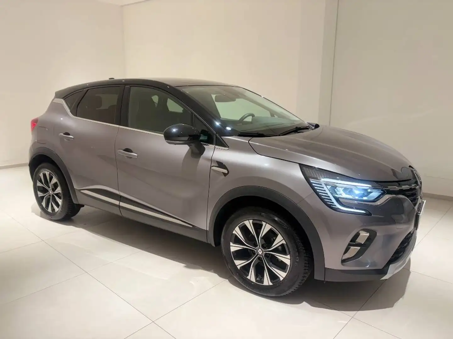 Renault Captur 1.0 tce Techno 90cv Grigio - 1