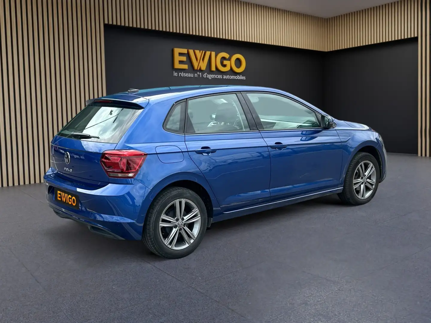 Volkswagen Polo 1.0 TSI 95 CARAT - 2