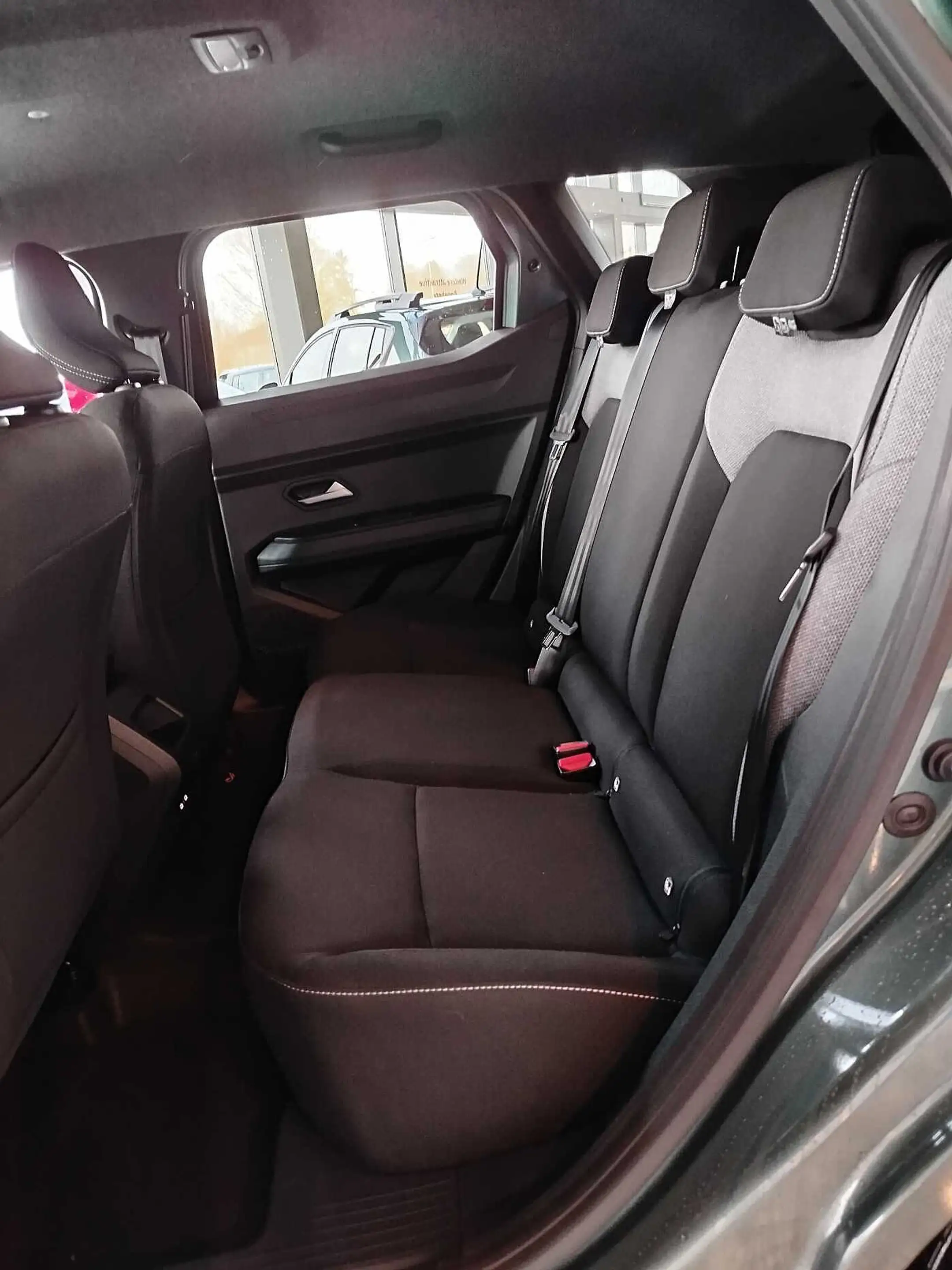 Dacia Duster Journey mild Hybrid 140 WINTER-PLUS-PAKET — photo 11