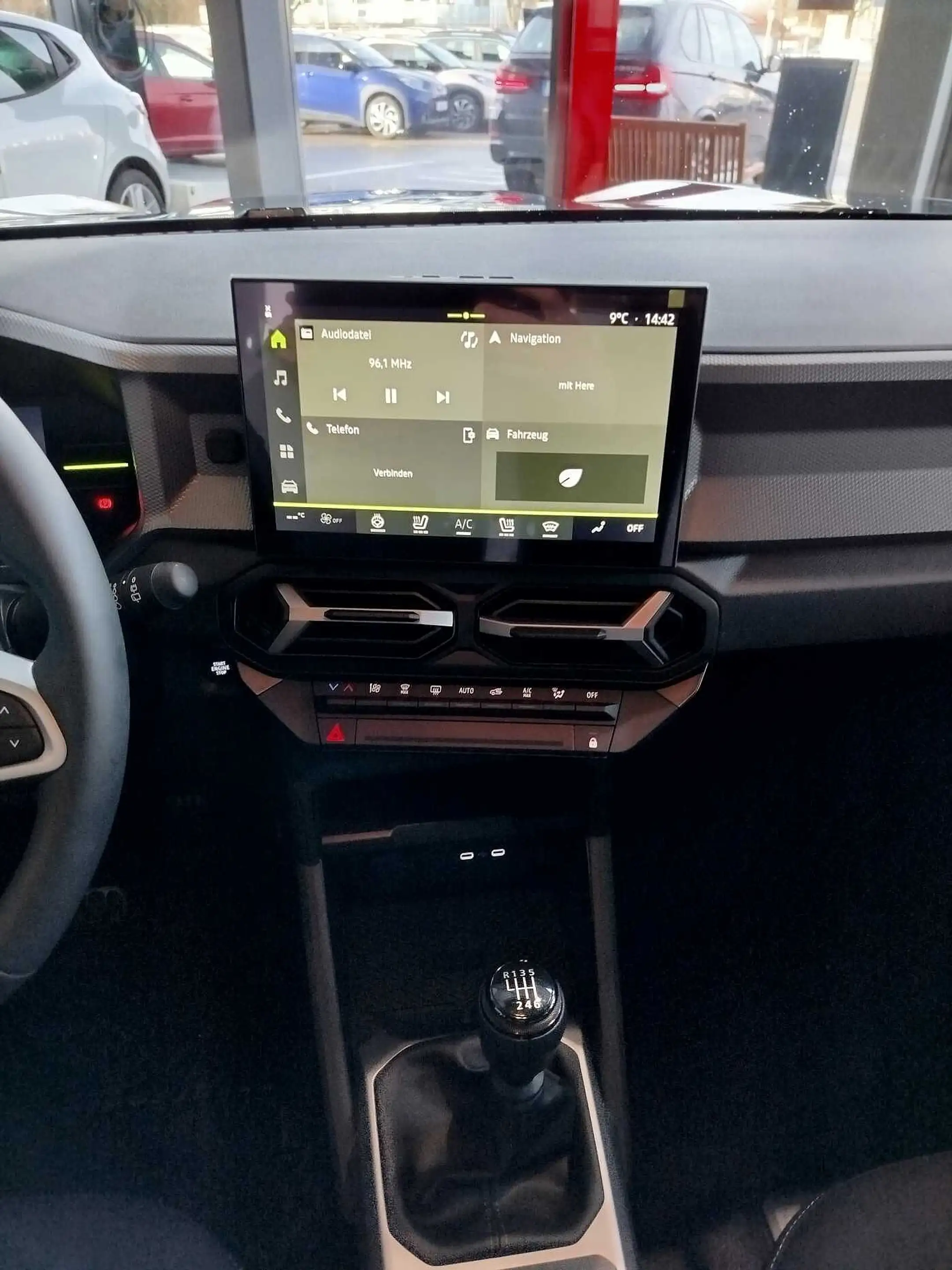 Dacia Duster Journey mild Hybrid 140 WINTER-PLUS-PAKET — photo 13