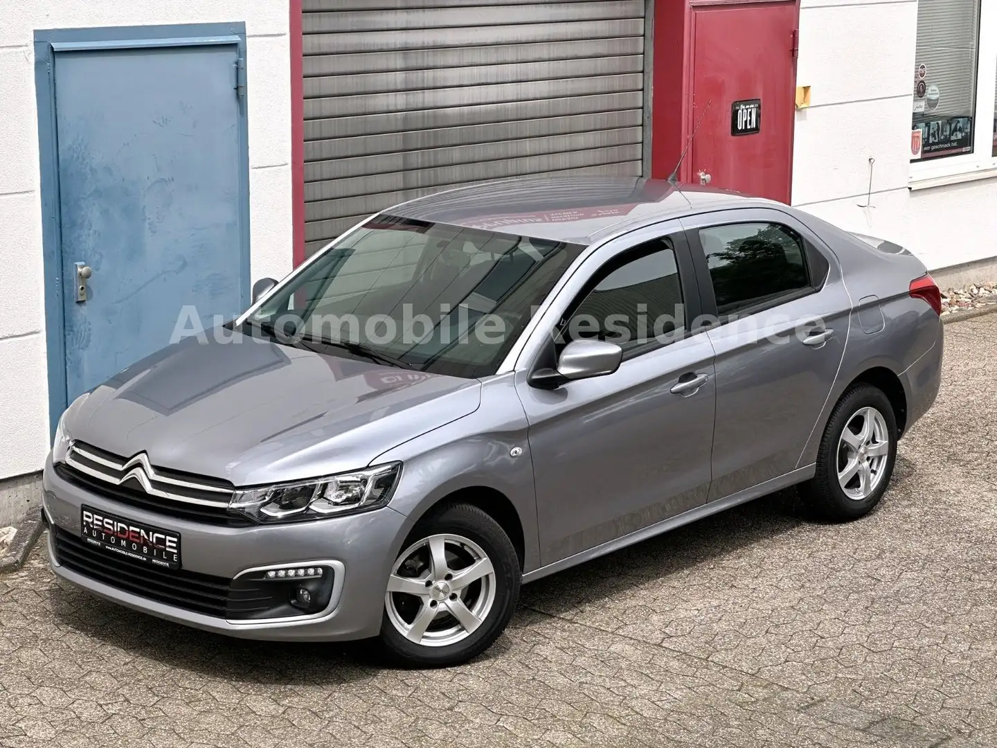 Citroen C-Elysée Selection 1.6 AUT.*SHZ*LMF*LED*TEMP*E-P Gris - 2