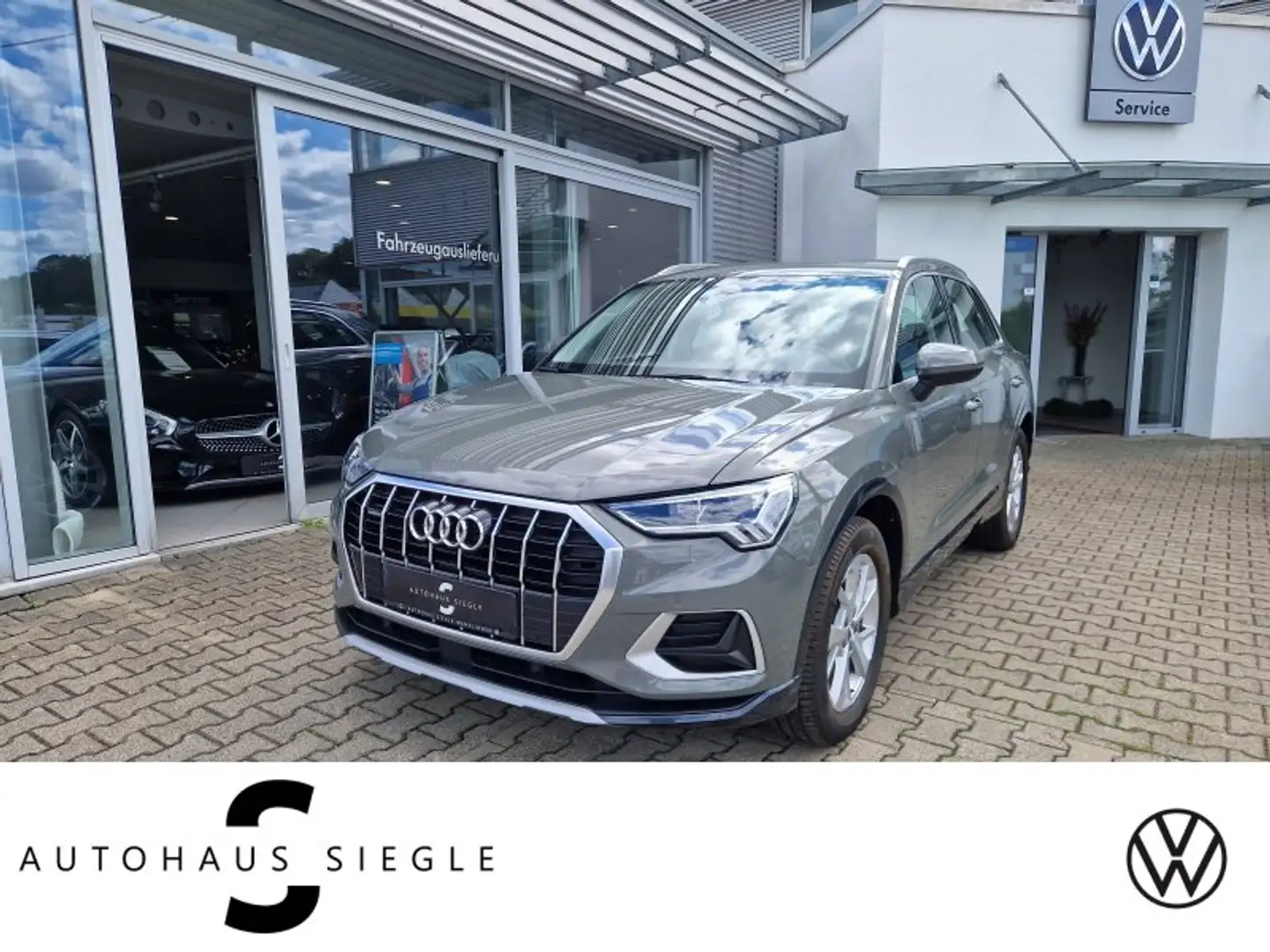 Audi Q3 45 2.0 TFSI quattro advanced S-tronic Leder LED PD Gris - 1