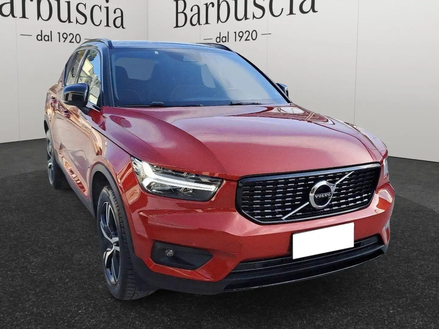 Volvo XC40 - 2.0 d3 R-design geartronic my20 Rood - 1