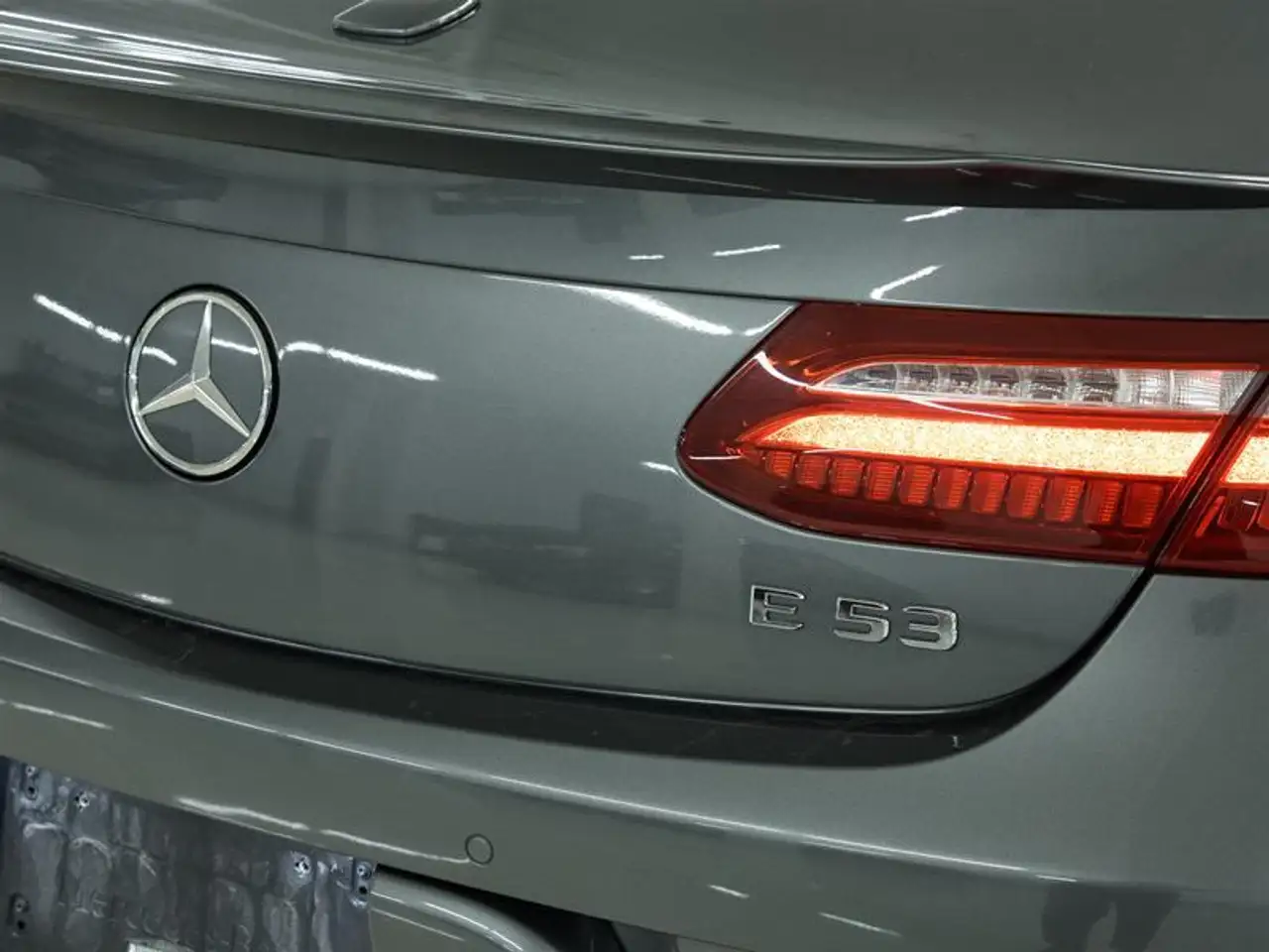 Mercedes-Benz E-Class fotografie Mercedes-Benz E-Class