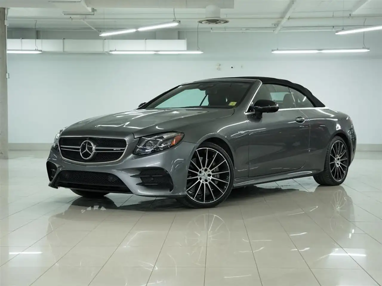 Mercedes-Benz E-Class fotografie Mercedes-Benz E-Class